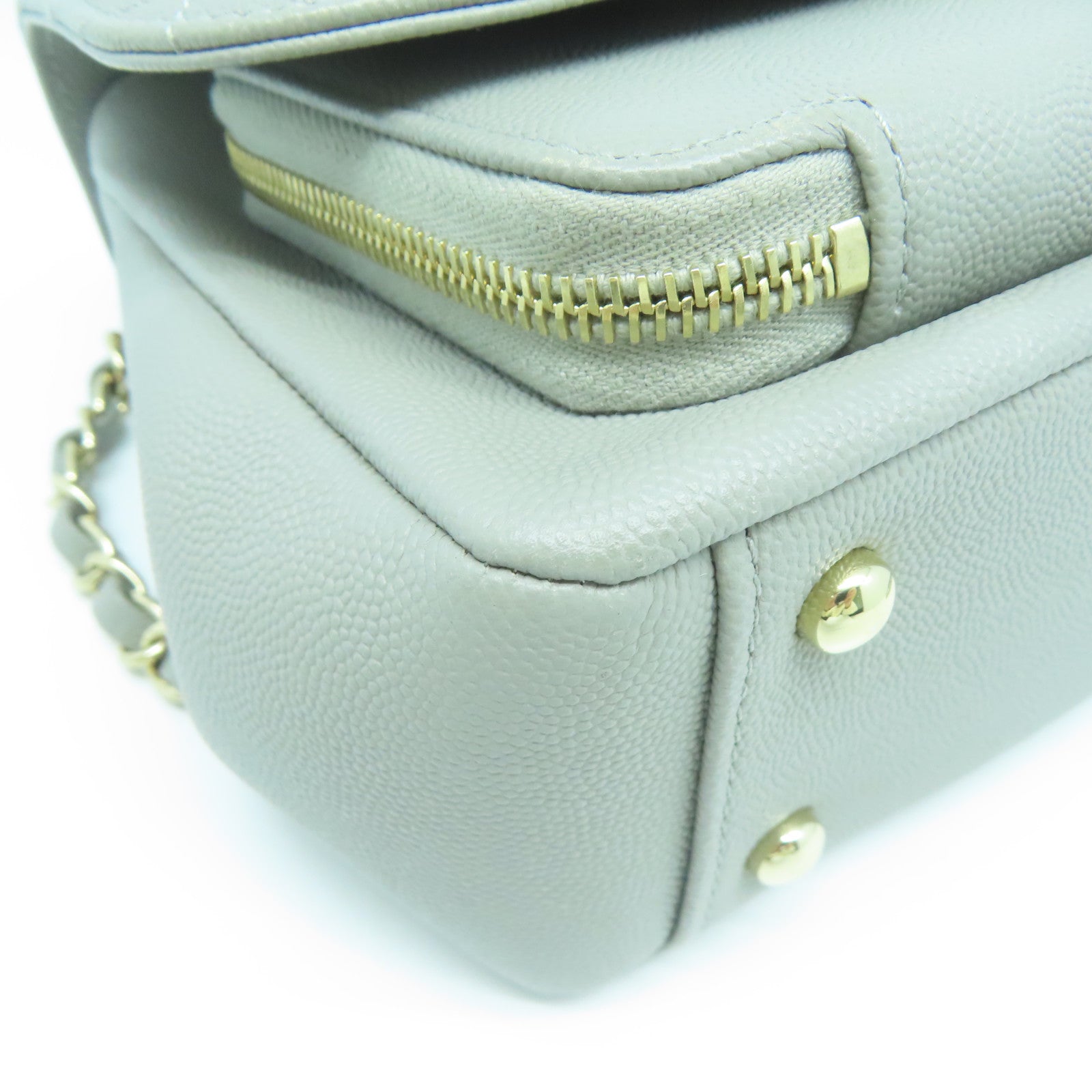 CHANEL 菱格Caviar皮革Chain Shoulder金扣鏈帶肩背袋灰色