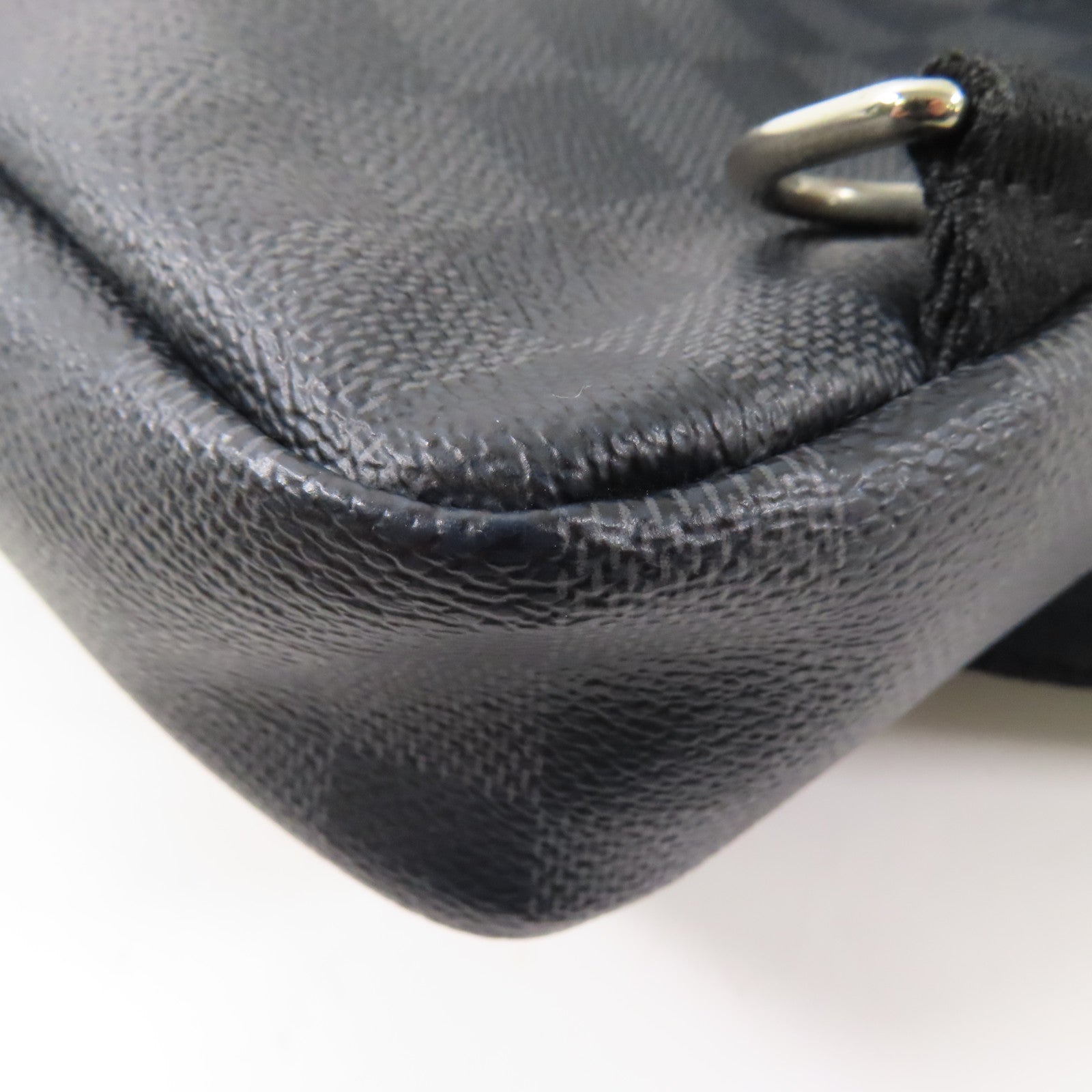 LOUIS VUITTON Damier Graphite Avenue Sling銀扣肩背袋
