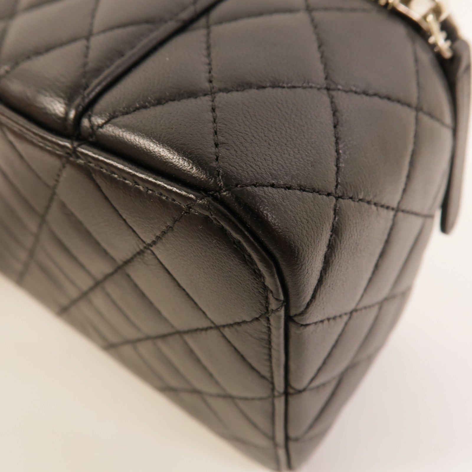 CHANEL 羊皮皮革Jewelry Box手挽袋