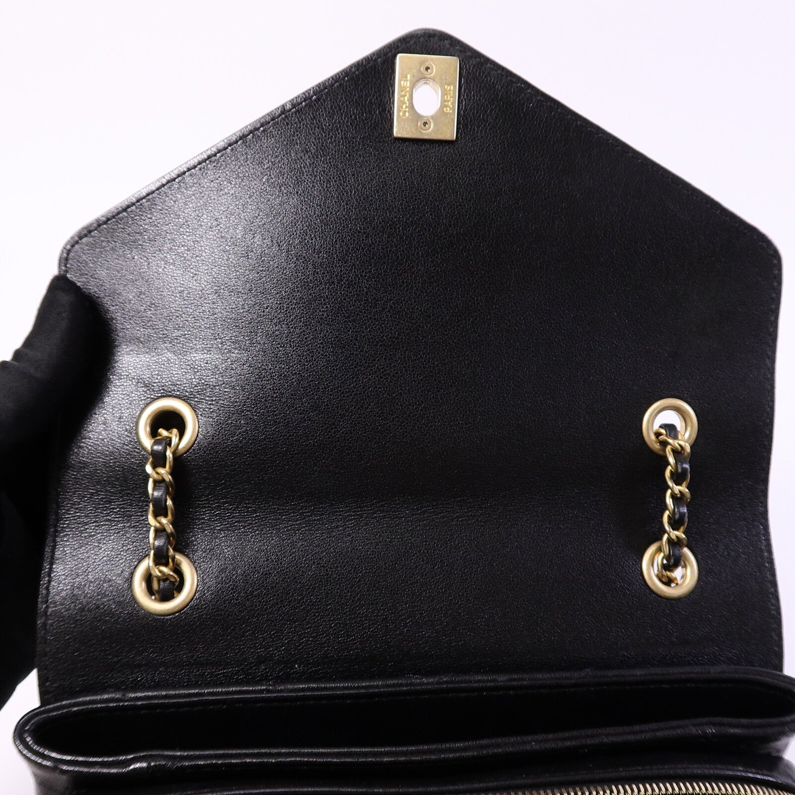 CHANEL 牛皮皮革Chain Shoulder Bag鏈帶肩背袋