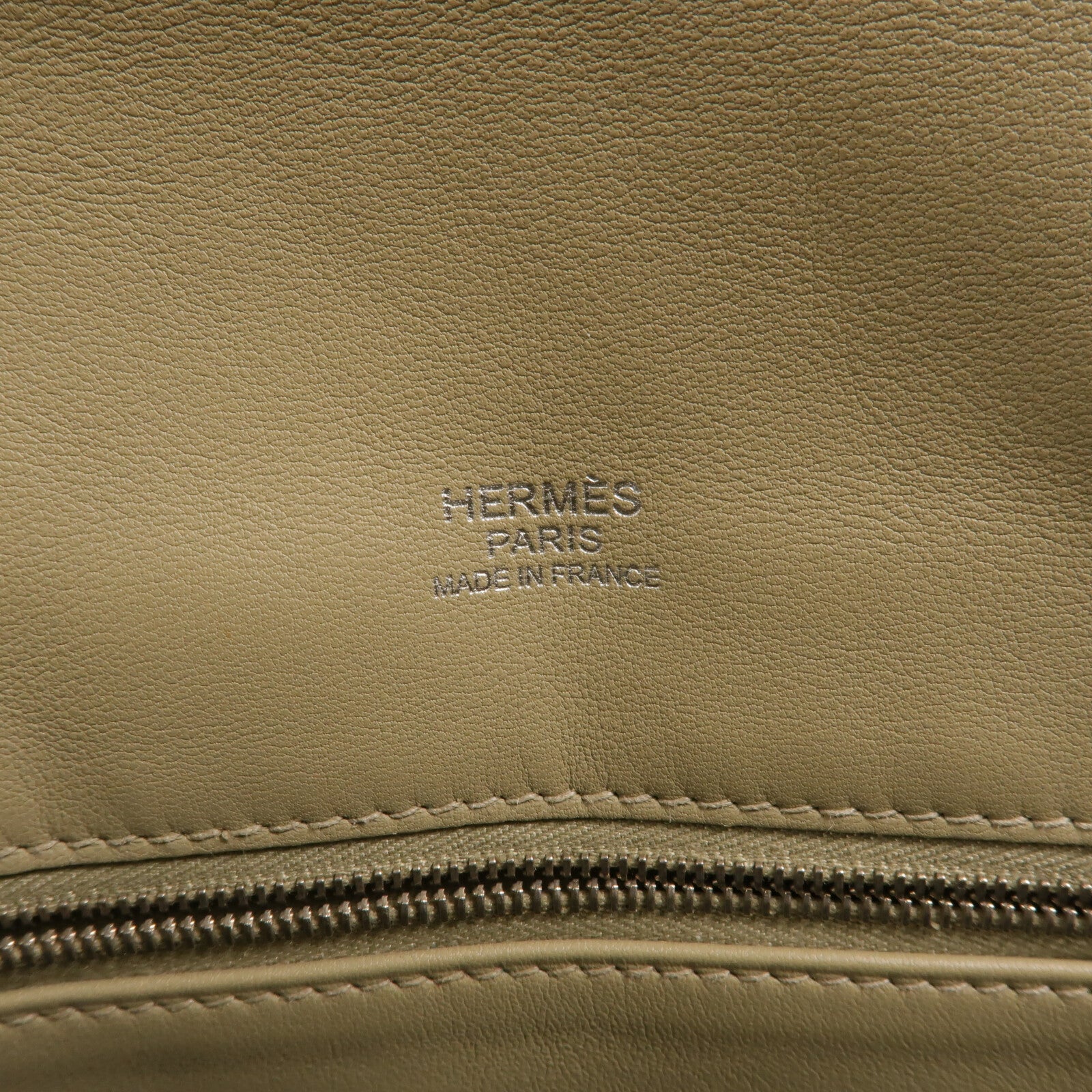 HERMES Swift皮革Berline 28肩背袋Sauge