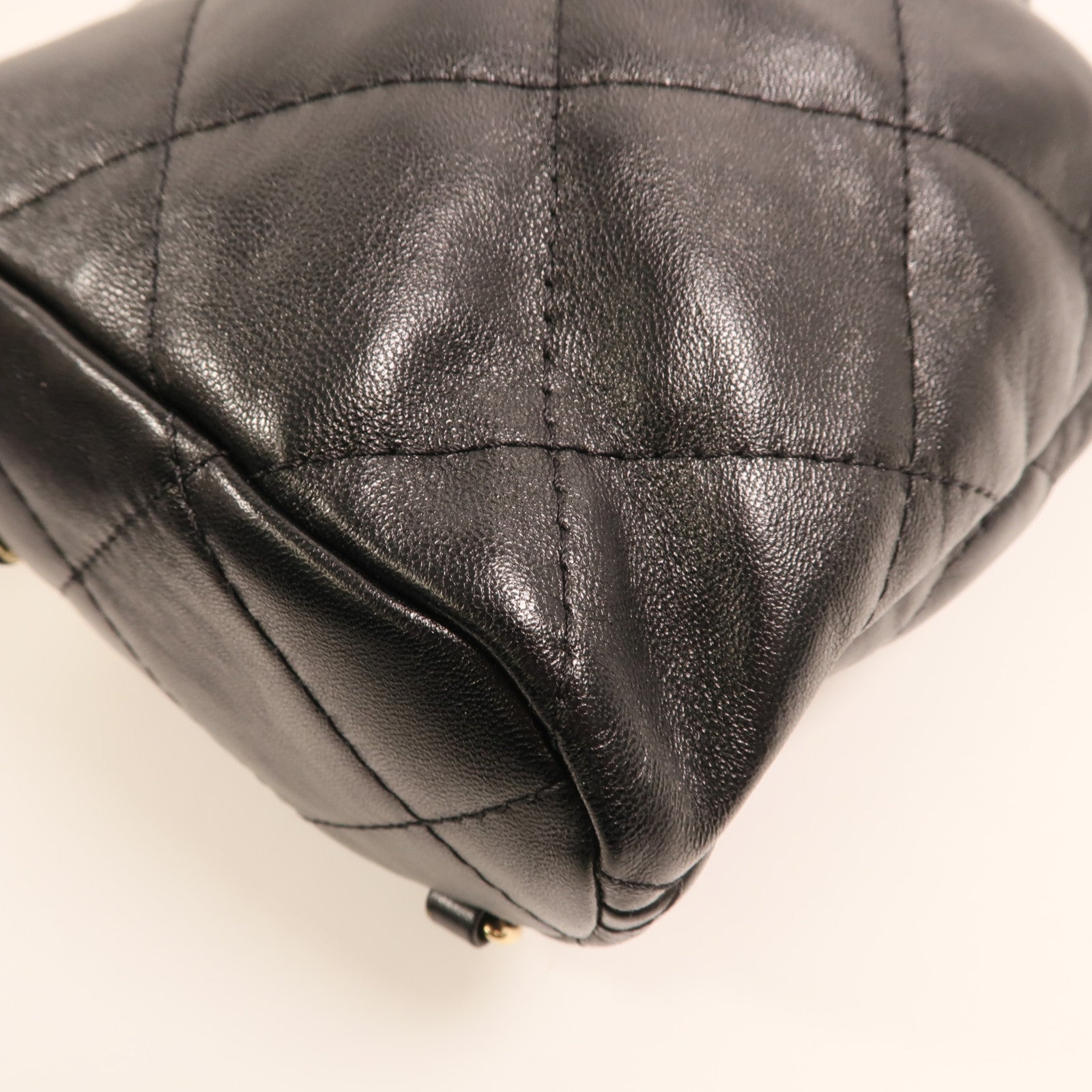 CHANEL 羊皮皮革Rucksack金扣鏈帶背包