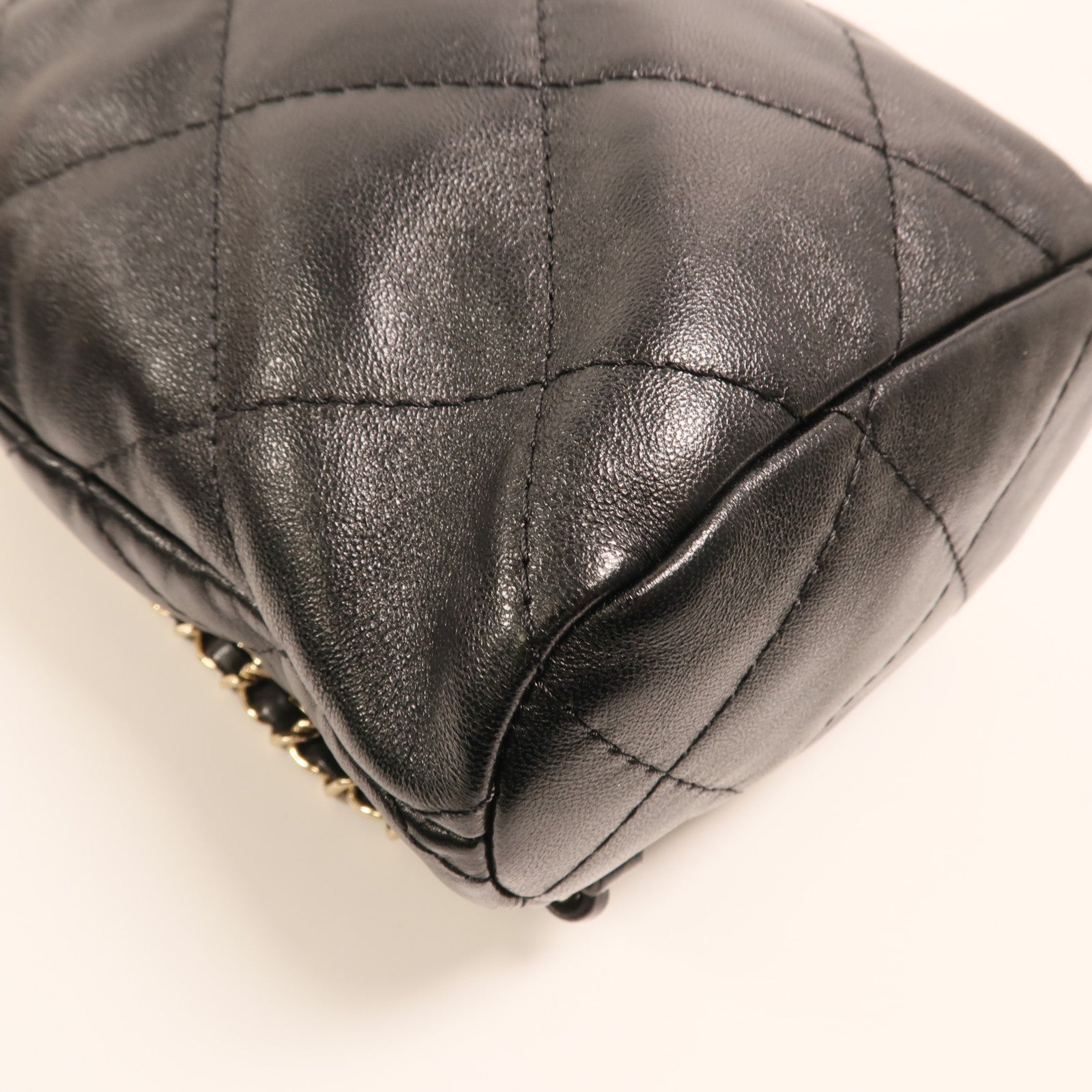 CHANEL 羊皮皮革Rucksack金扣鏈帶背包