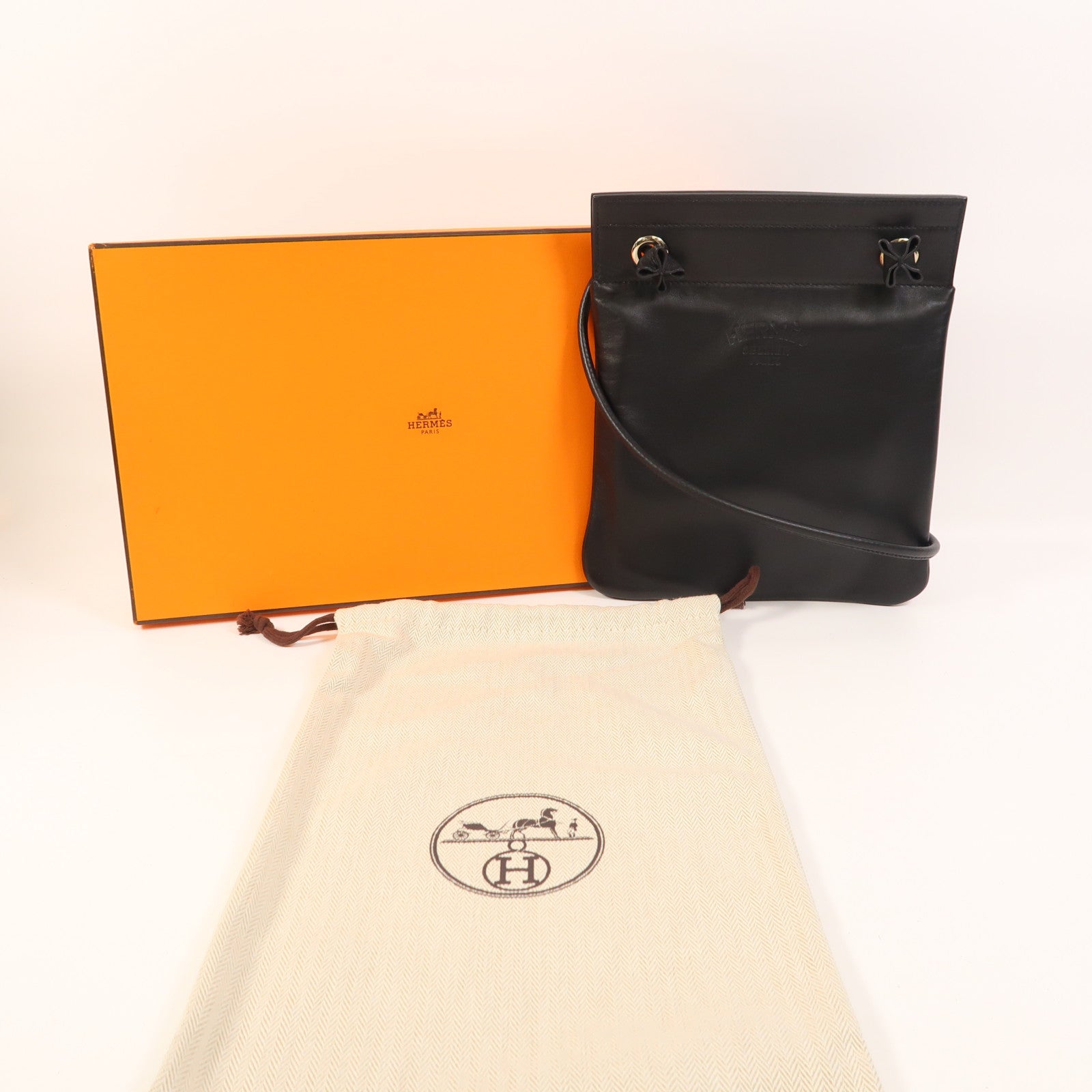 HERMES Swift皮革Aline Mini銀扣肩背袋Noir
