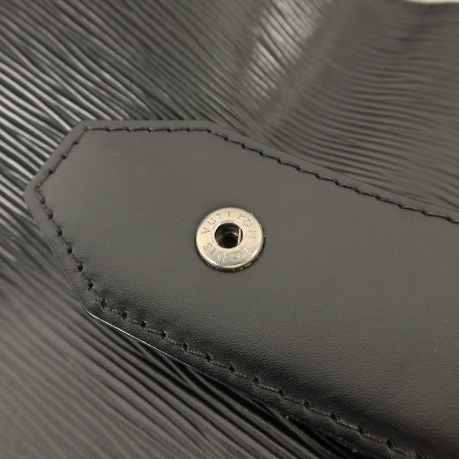 LOUIS VUITTON Epi Sac D'epaule PM肩背袋