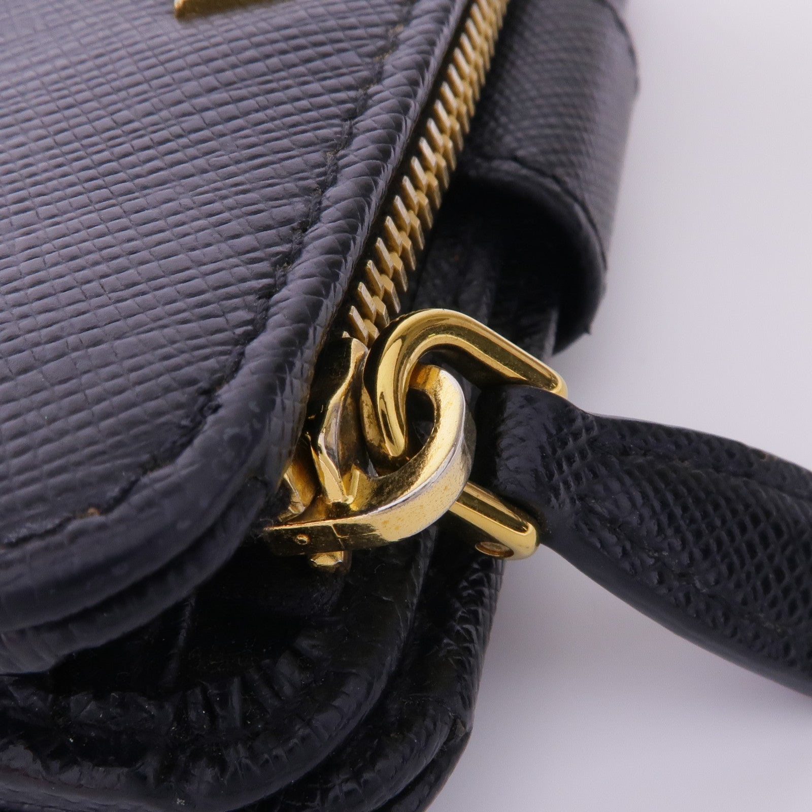 PRADA Saffiano皮革Wallet金扣錢包