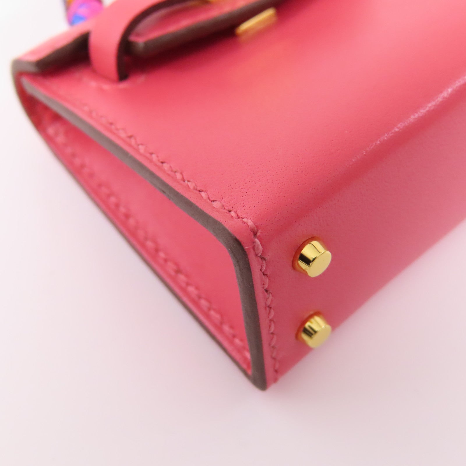 HERMES Tadelakt皮革Kelly Bag Charm金扣掛飾Rose Azalee