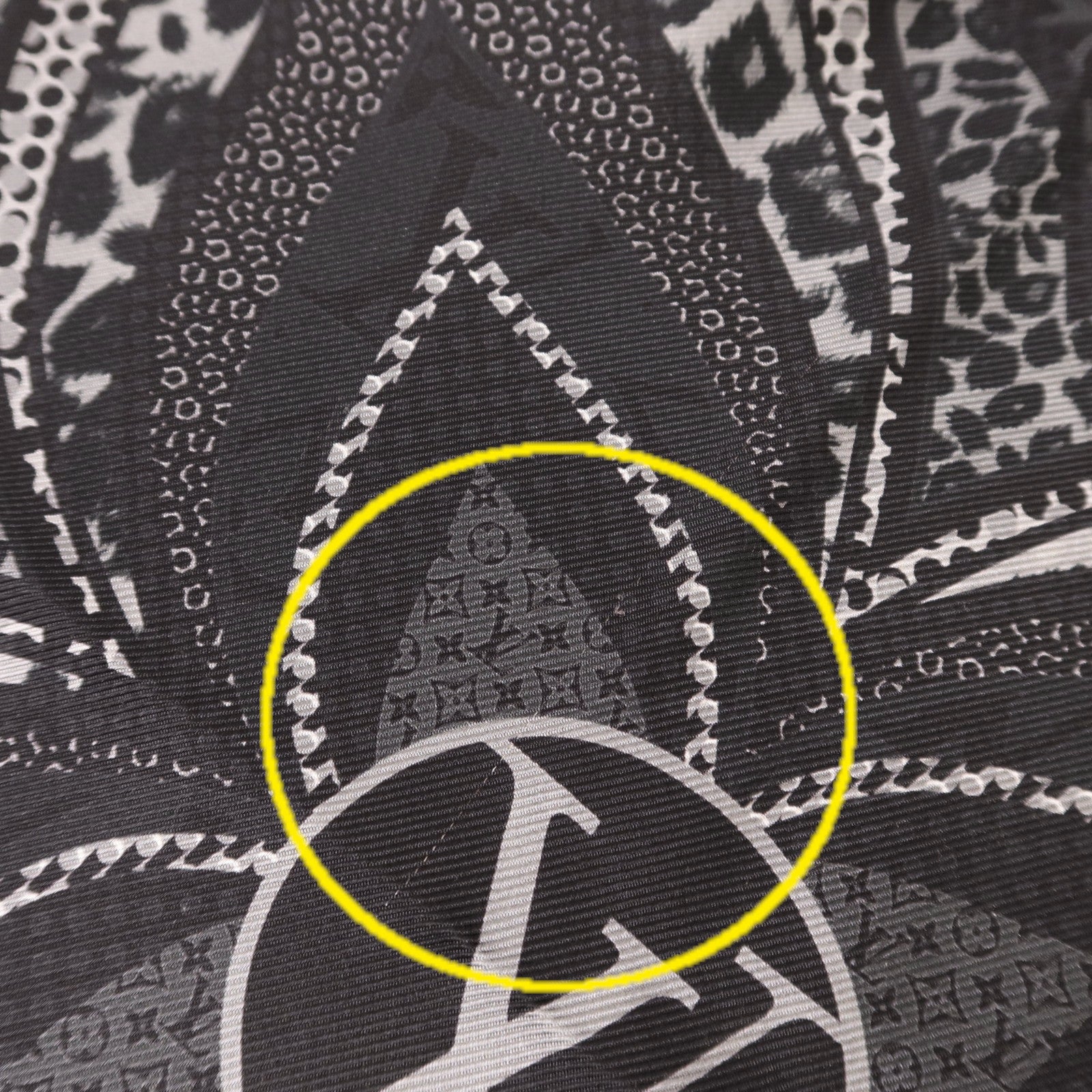 LOUIS VUITTON 絲質Scarf 120x120絲巾