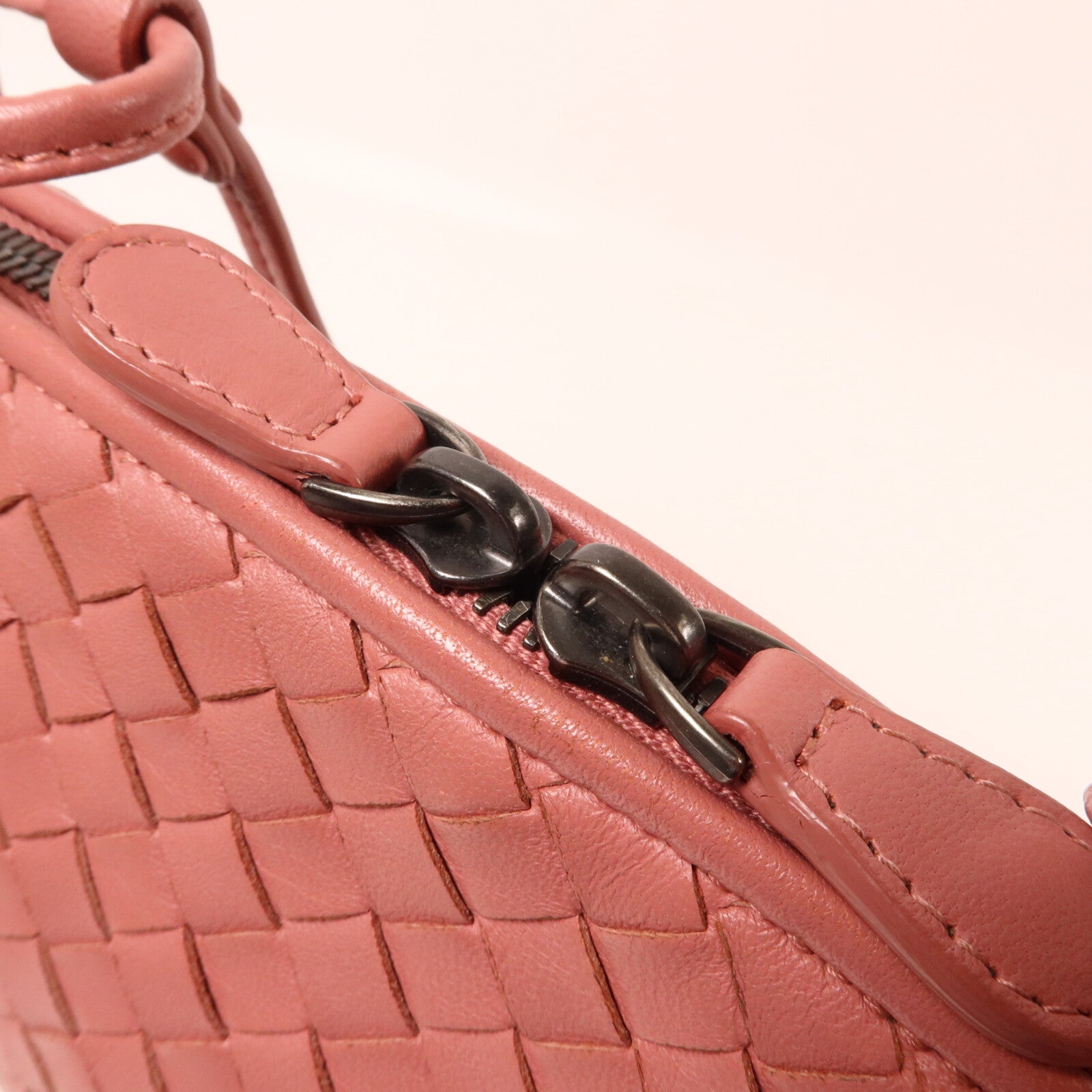 BOTTEGA VENETA 羊皮皮革Shoulder Bag肩背袋
