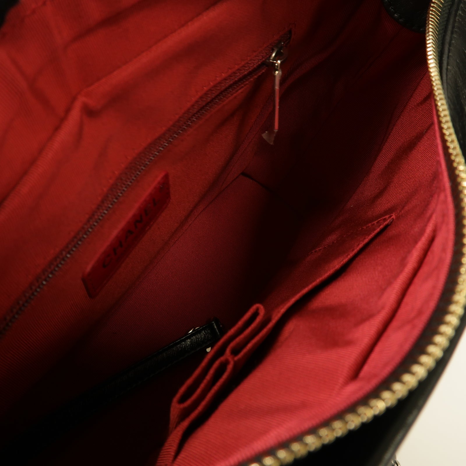 CHANEL 菱格牛皮皮革Gabrielle肩背袋黑色