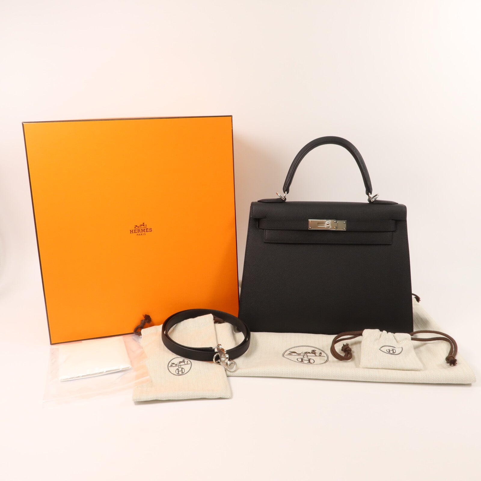 HERMES Epsom皮革Kelly 28手挽肩背兩用袋Noir