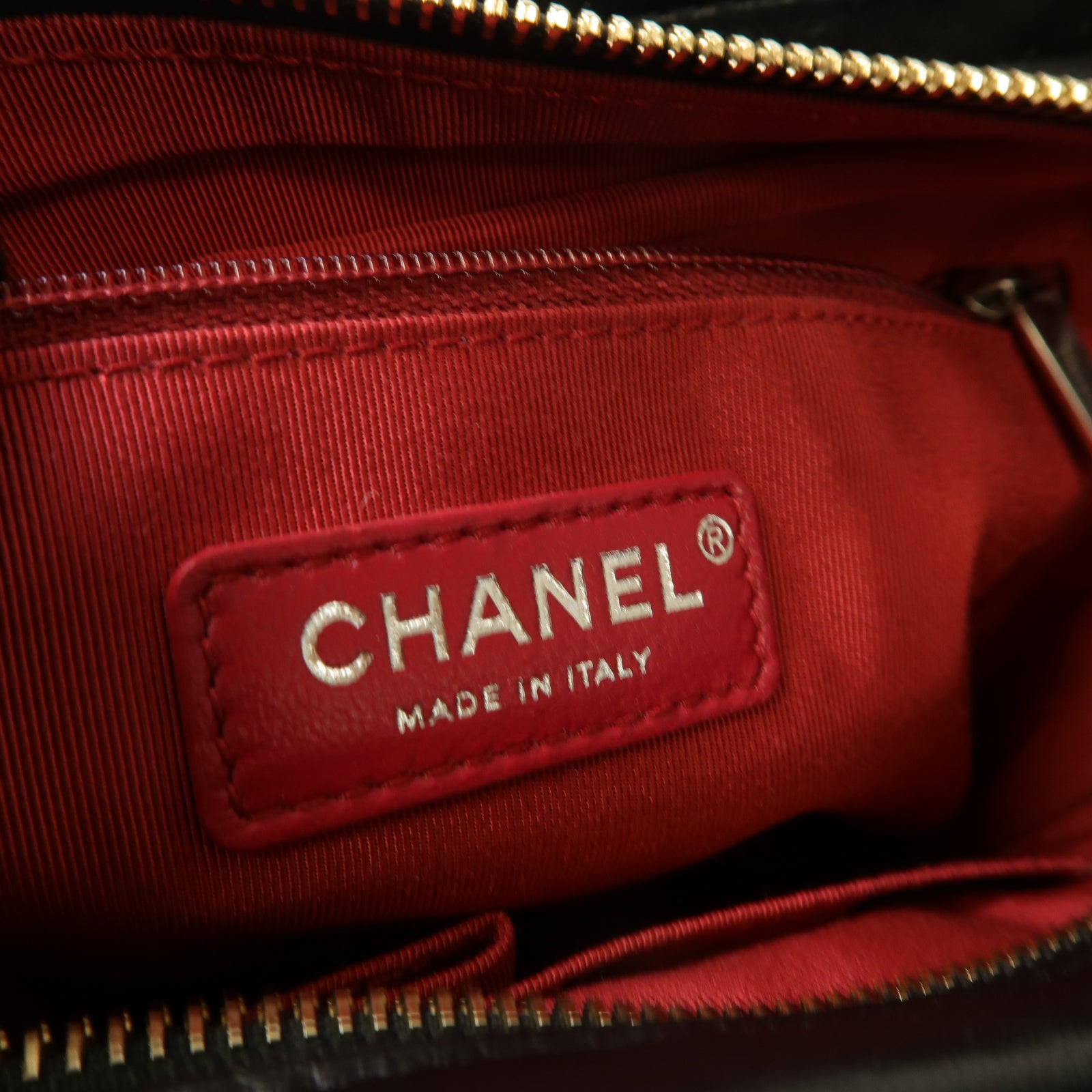 CHANEL 菱格牛皮皮革Gabrielle肩背袋黑色