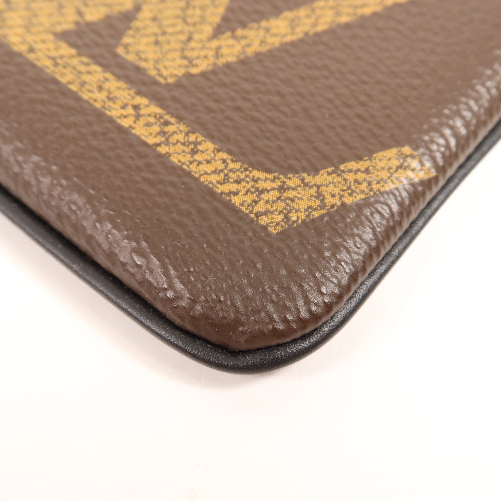 LOUIS VUITTON Monogram Reverse Pochette Trio金扣手拿包