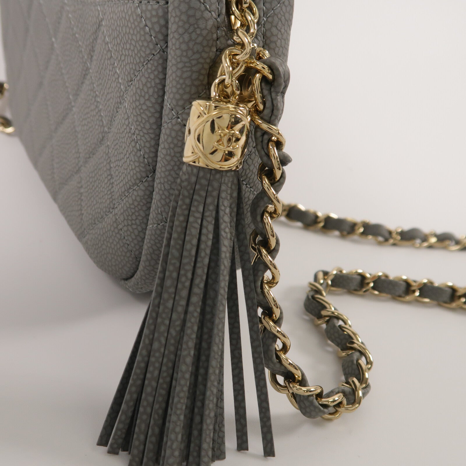 CHANEL 牛皮皮革Coco Tassel Camera Bag鏈帶肩背袋