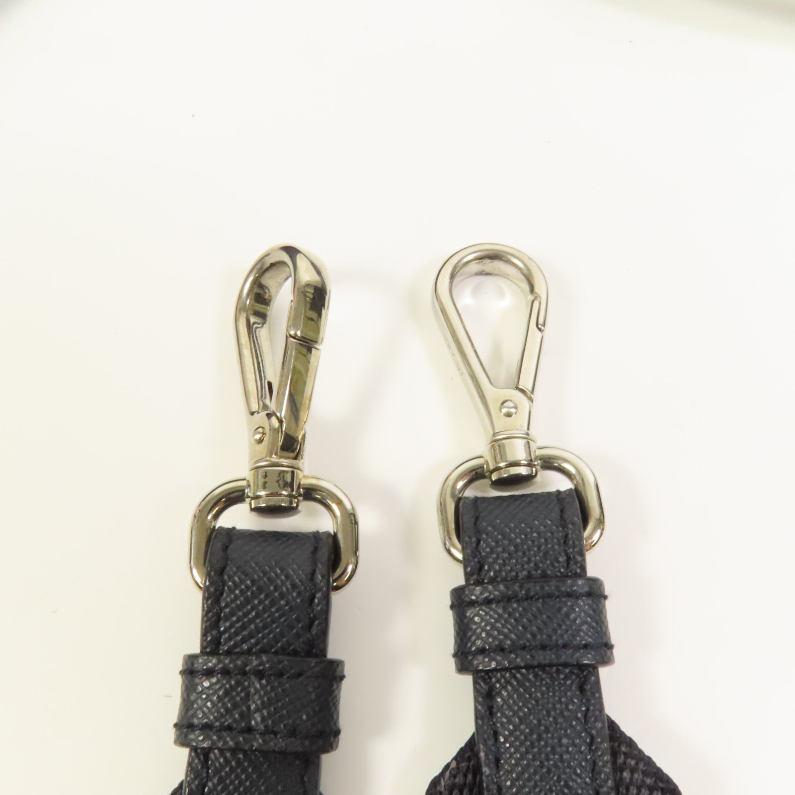 PRADA 尼龍2way Shoulder銀扣手挽肩背兩用袋