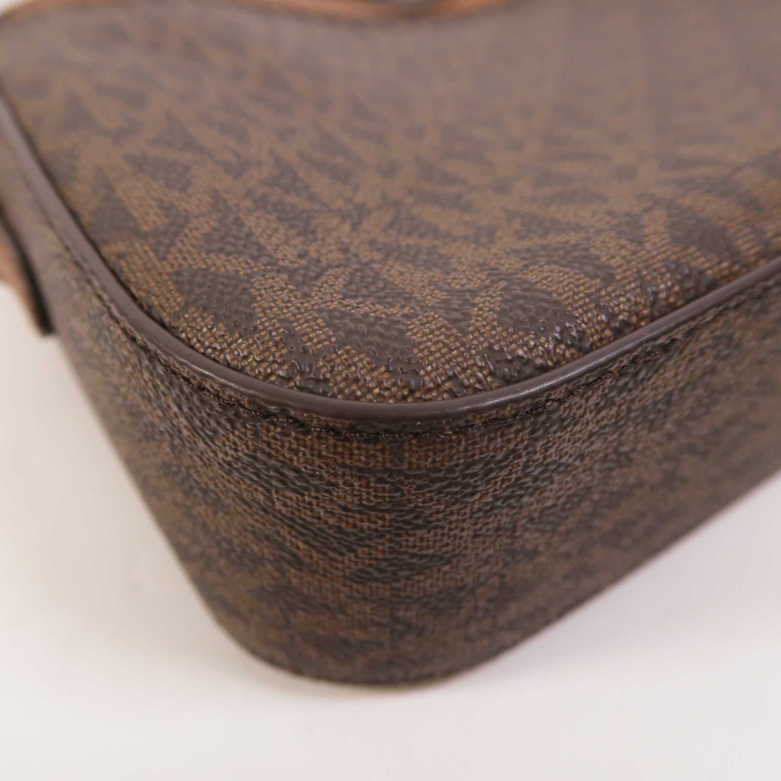 Michael Kors 塗層帆布Shoulder Bag金扣肩背袋