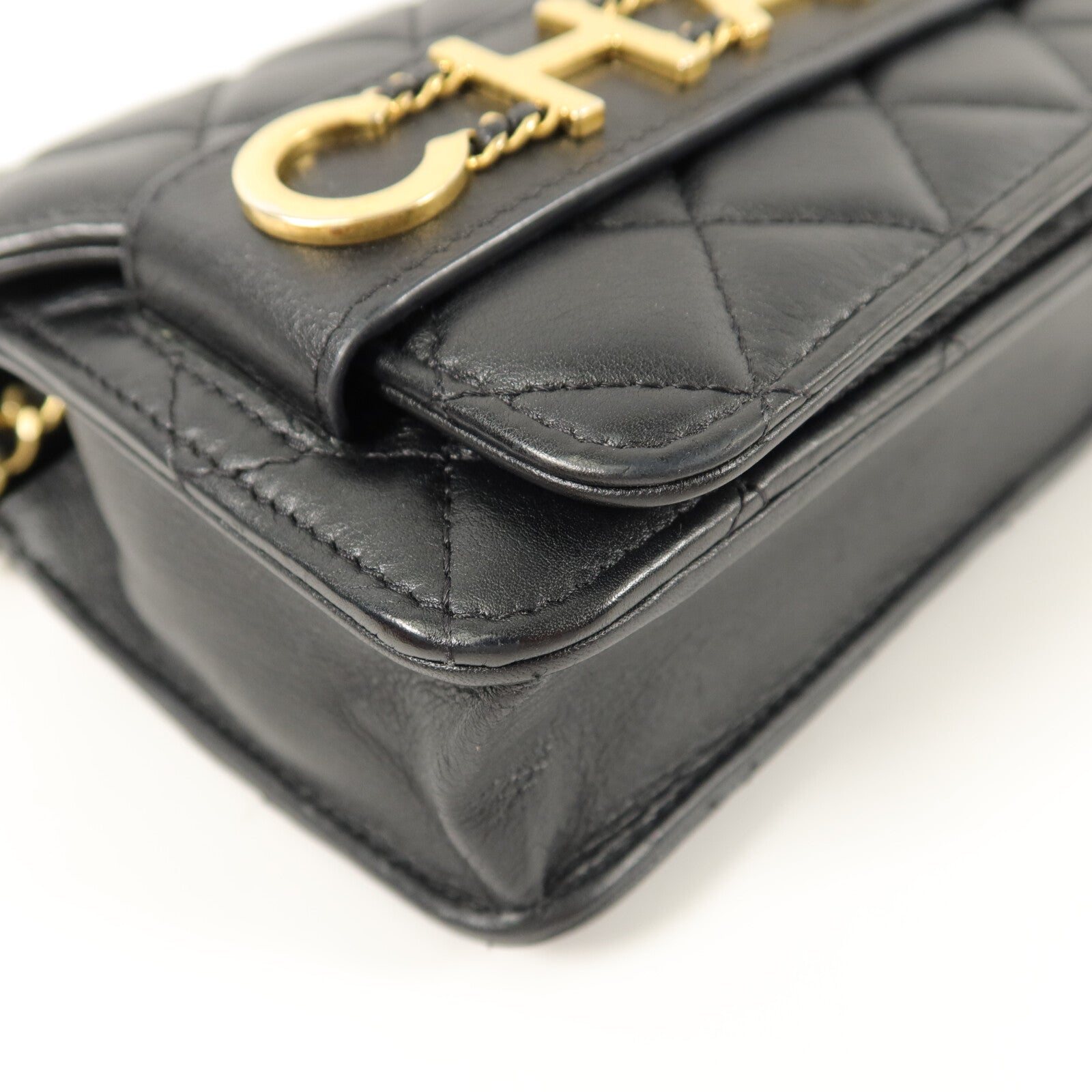 CHANEL 牛皮皮革Wallet On Chain鏈帶肩背袋