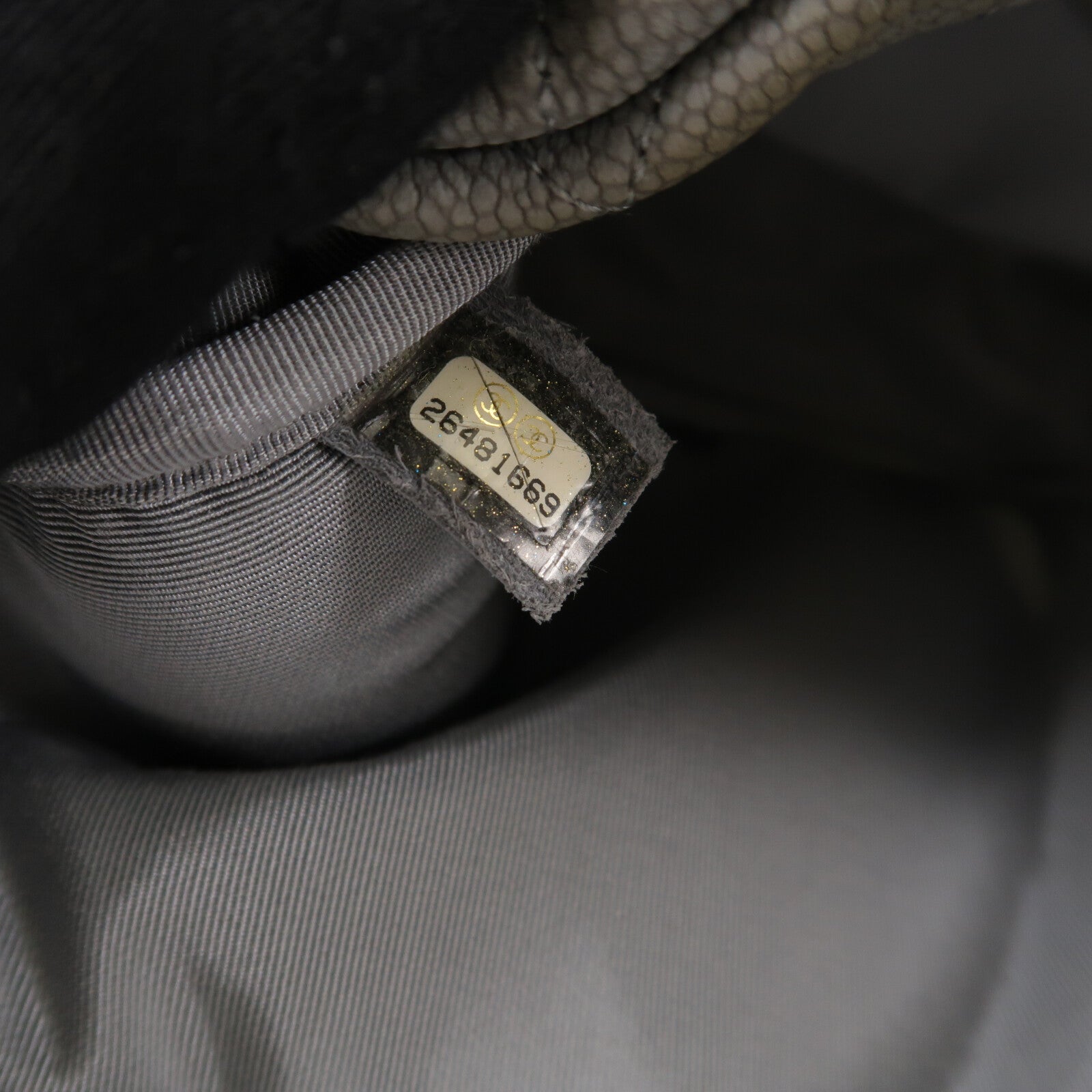 CHANEL 牛皮皮革Coco Tassel Camera Bag鏈帶肩背袋