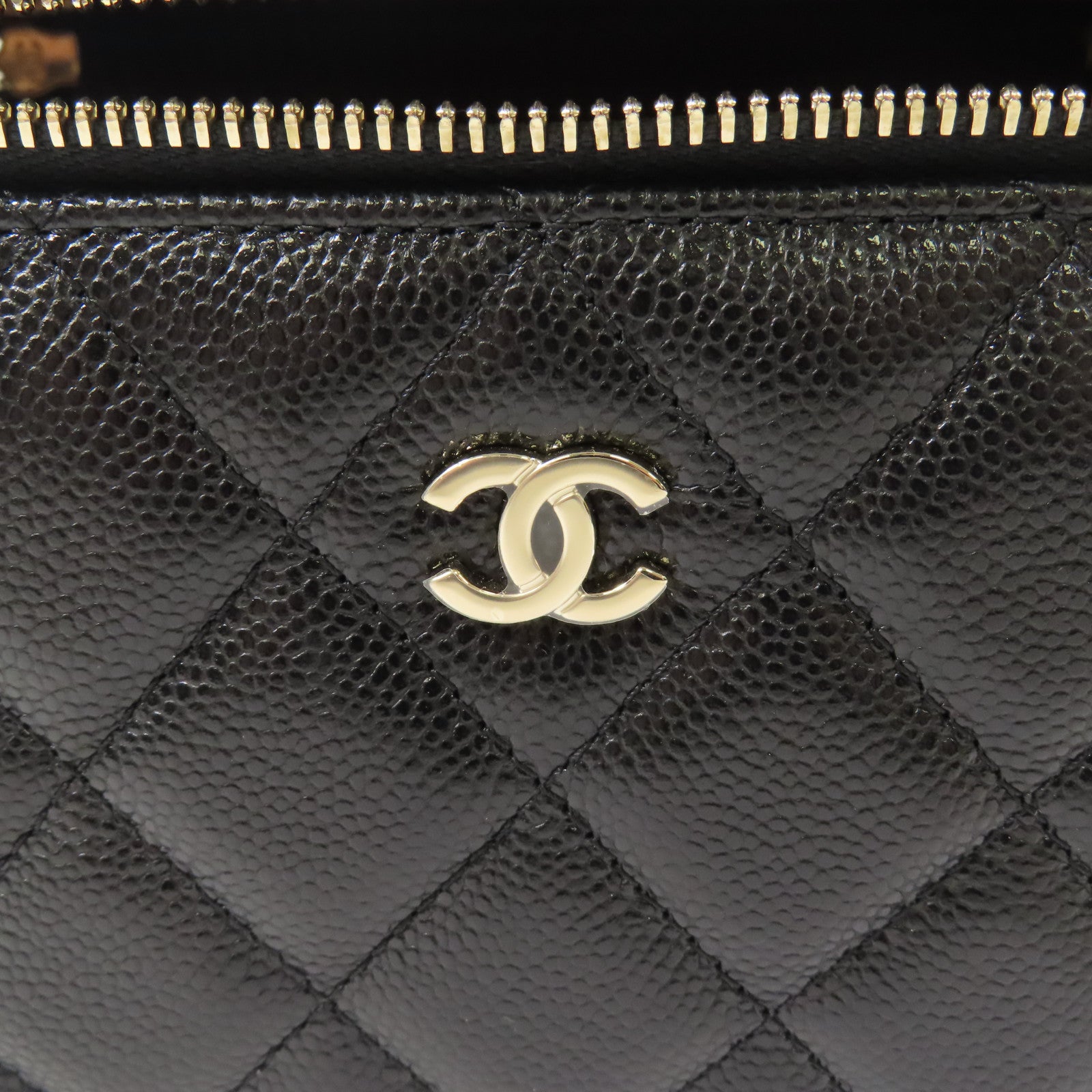 CHANEL 【激減優惠】牛皮皮革Small Vanity Case金扣鏈帶肩背袋