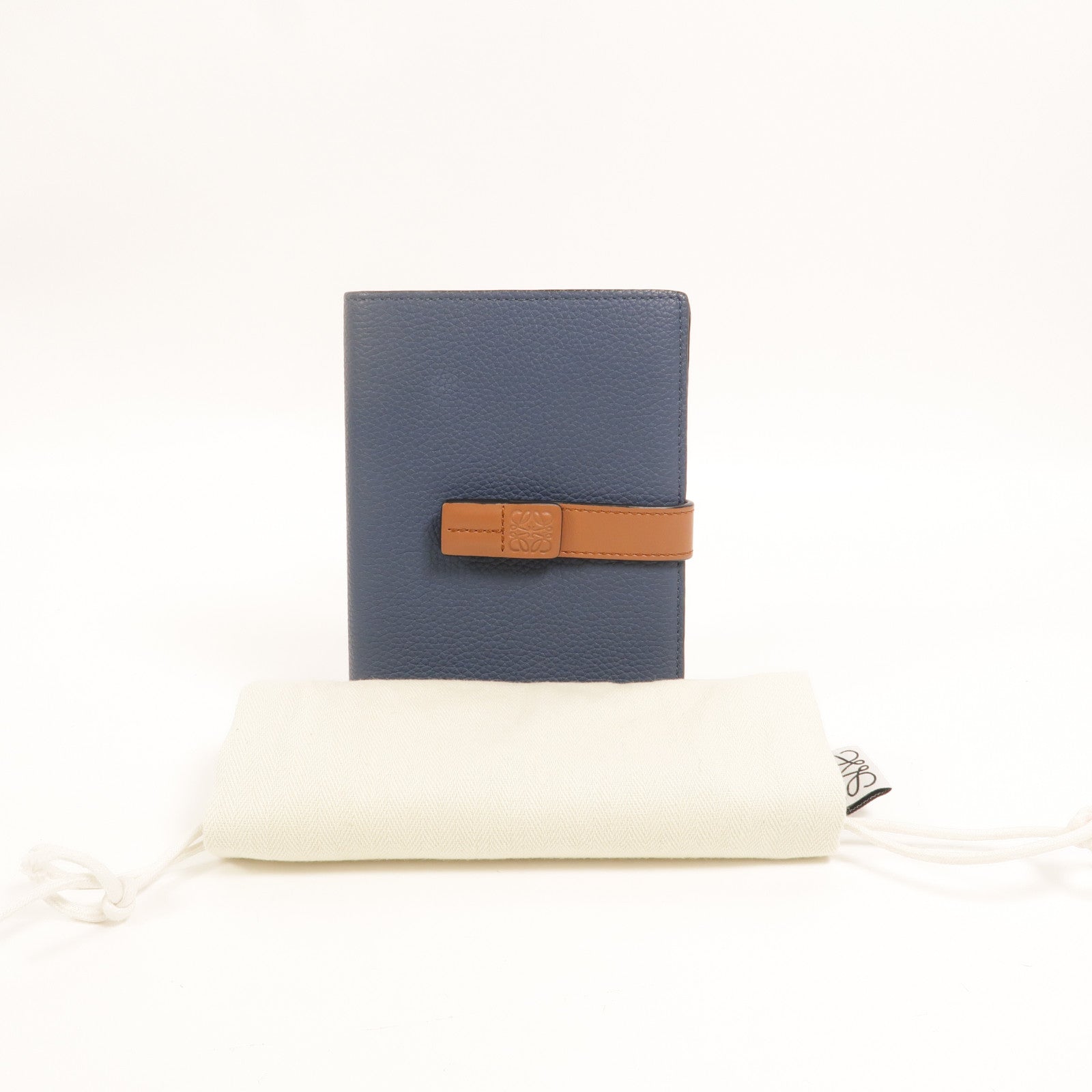 LOEWE 牛皮皮革Vertical Wallet Medium長錢包