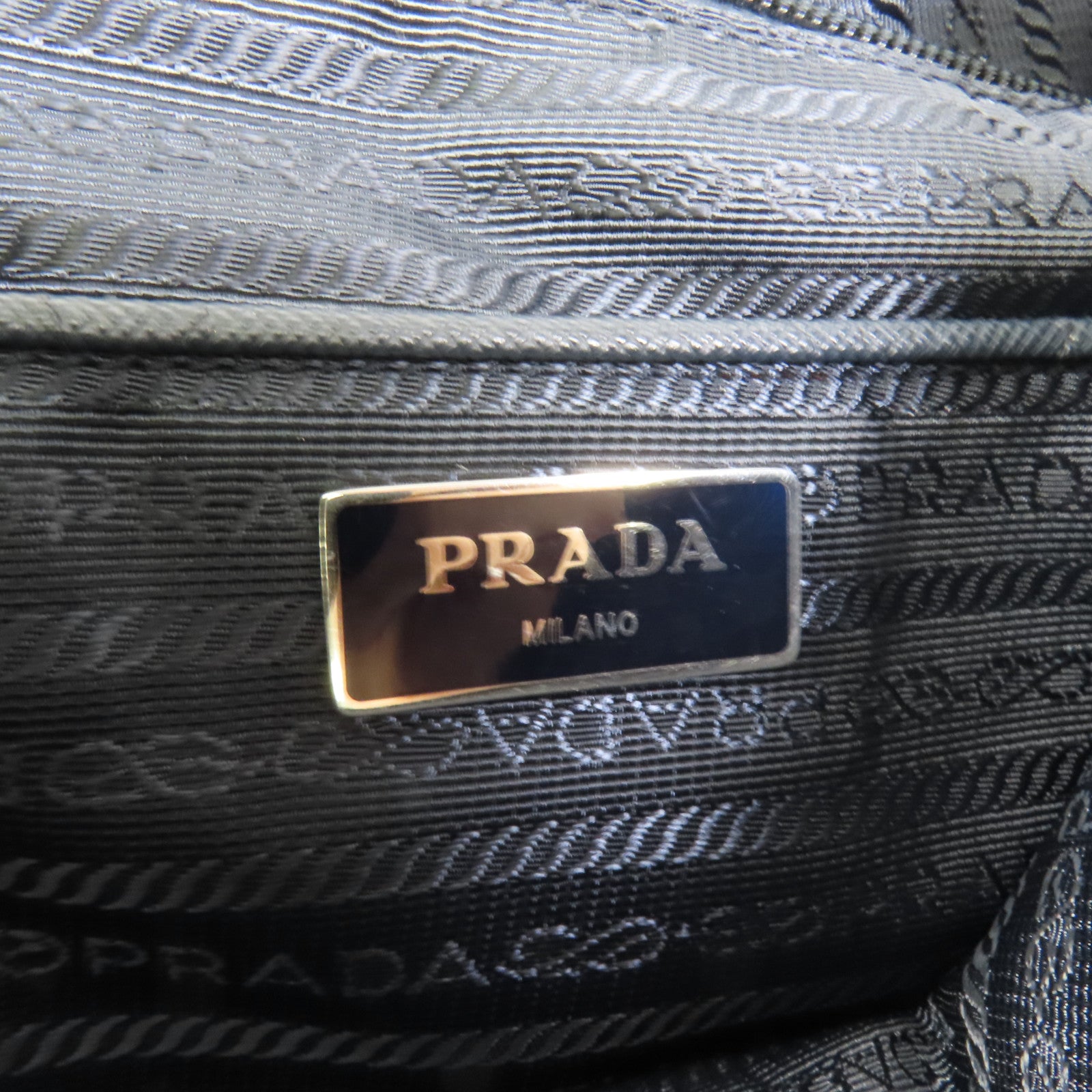 PRADA 尼龍2way Shoulder銀扣手挽肩背兩用袋