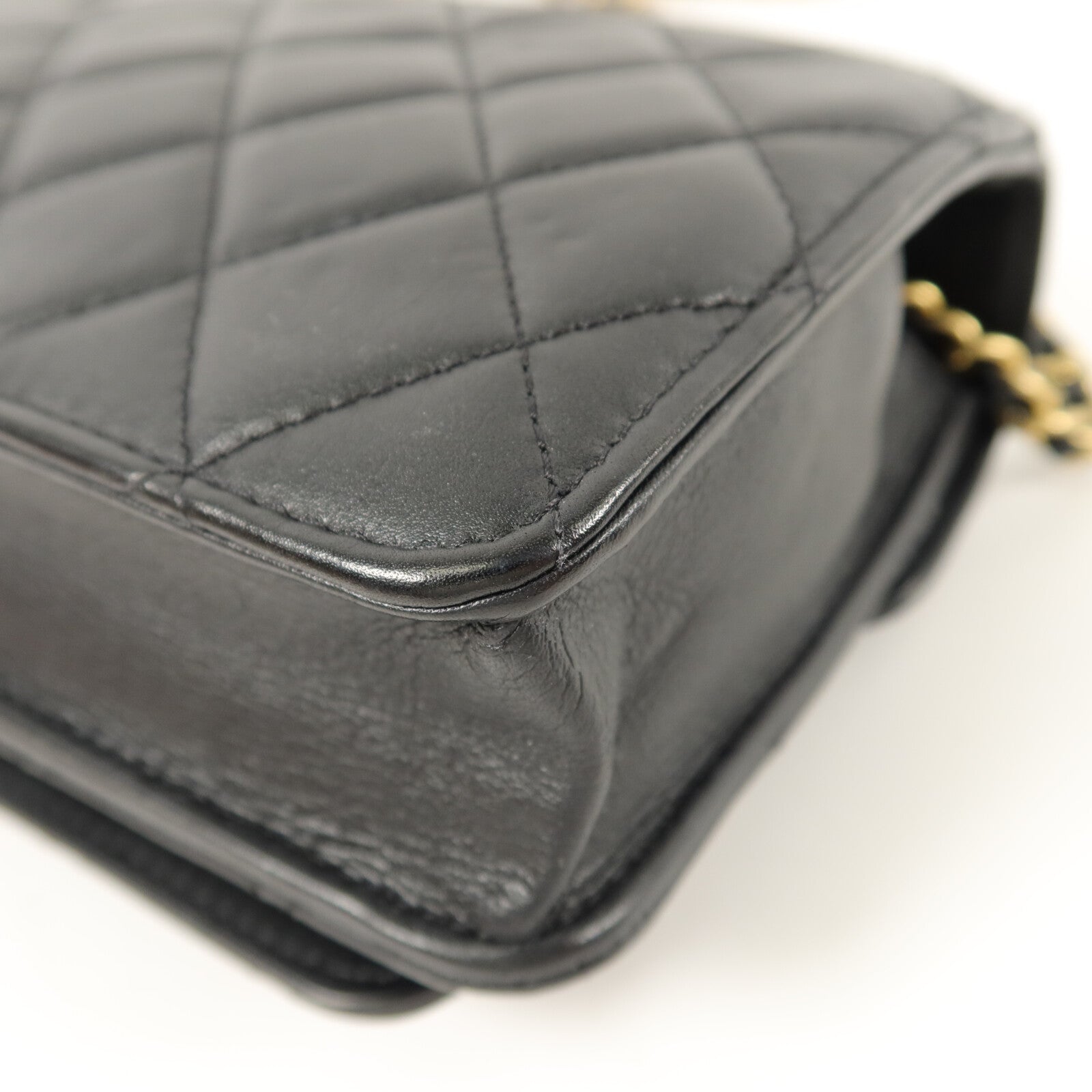 CHANEL 牛皮皮革Wallet On Chain鏈帶肩背袋