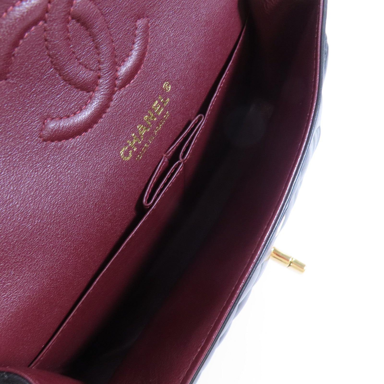 CHANEL 牛皮皮革Classic 23金扣鏈帶肩背袋