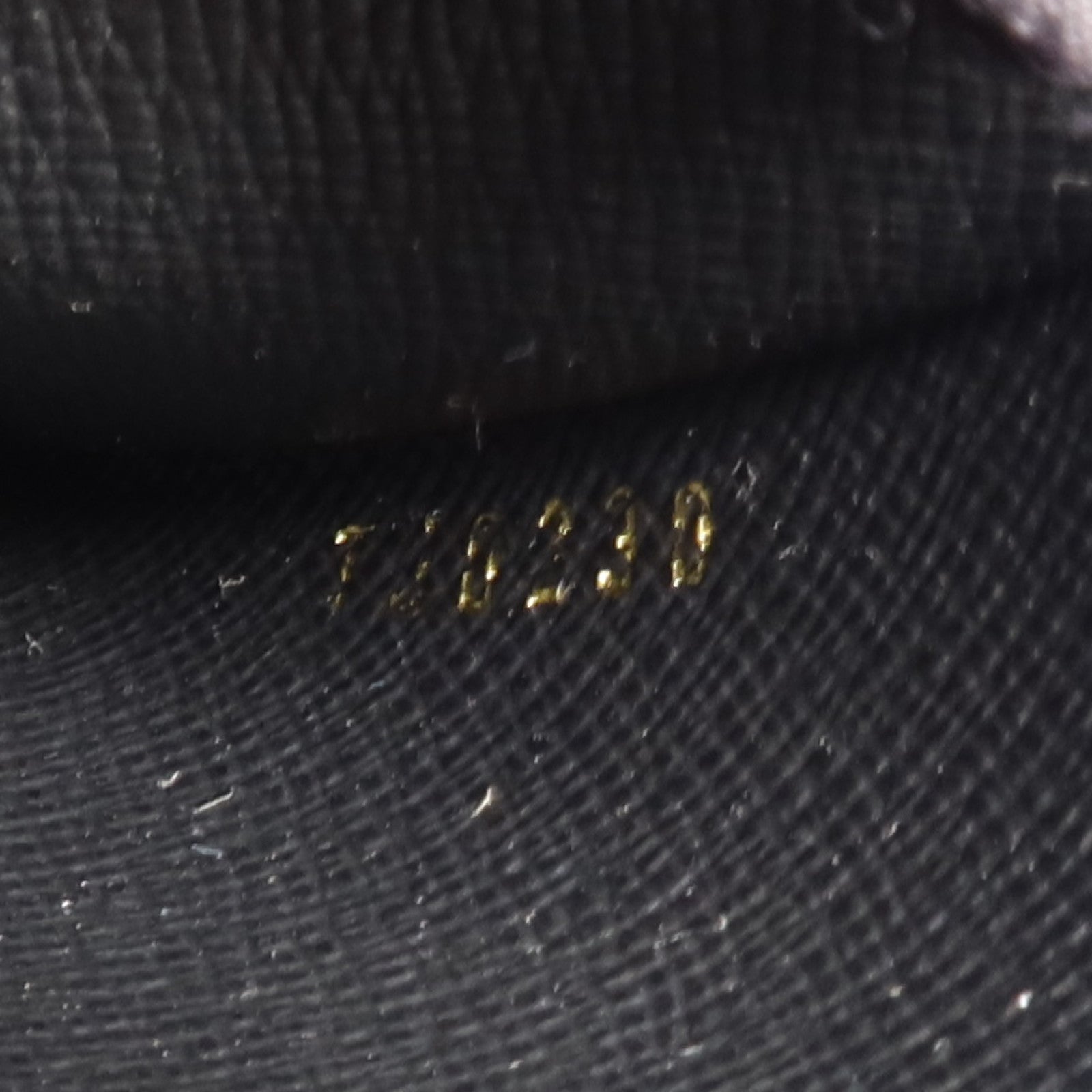 LOUIS VUITTON Monogram Reverse Pochette Trio金扣手拿包