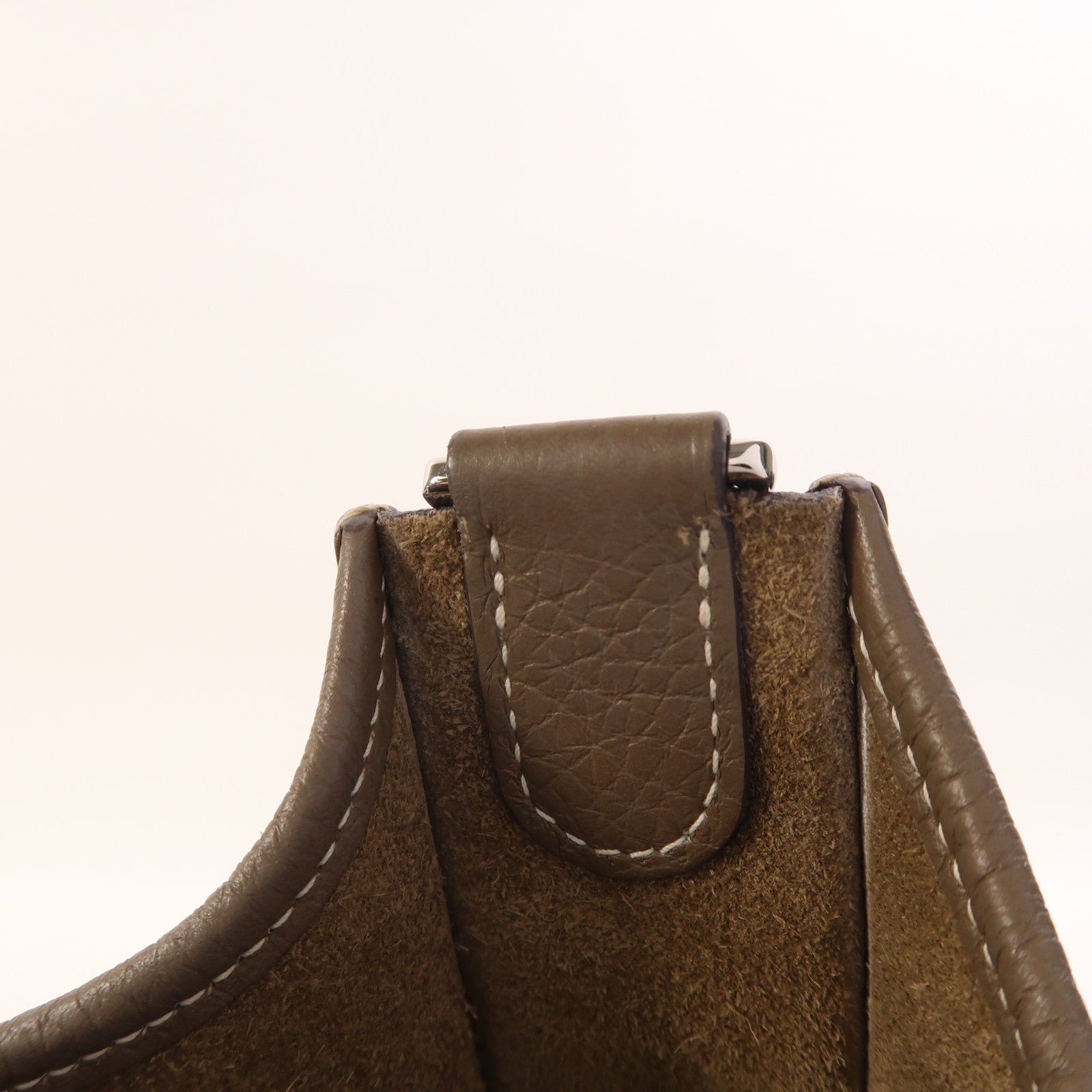 HERMES Clemence皮革Evelyne PM銀扣肩背袋Etoupe