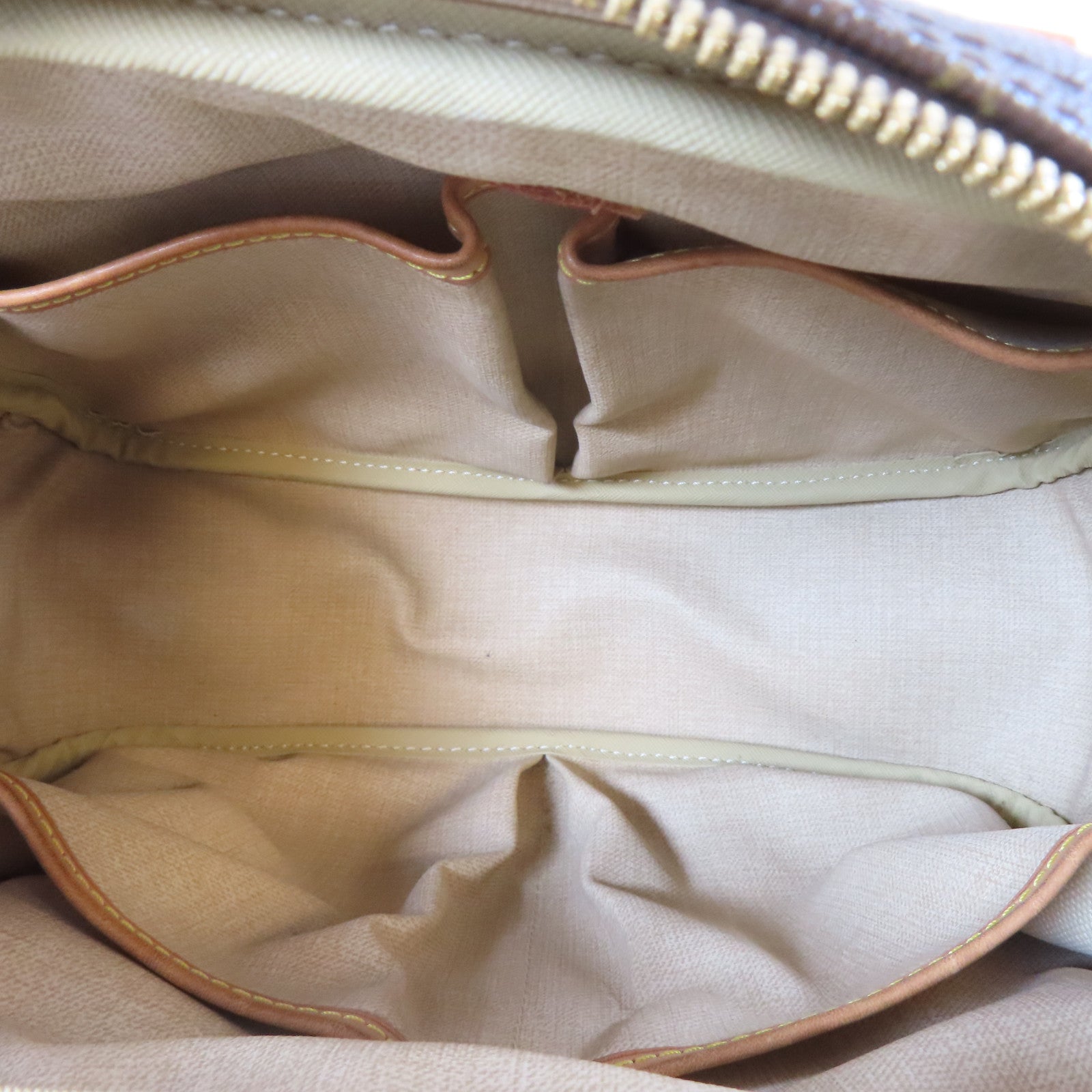 LOUIS VUITTON Monogram Trouville金扣手挽袋啡色