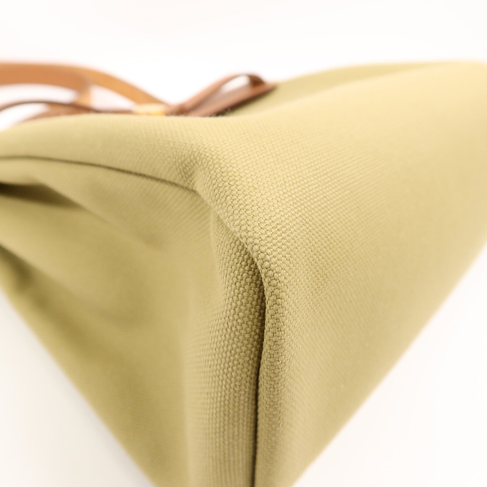 HERMES 帆布Herbag PM肩背袋Poussiere/Fauve