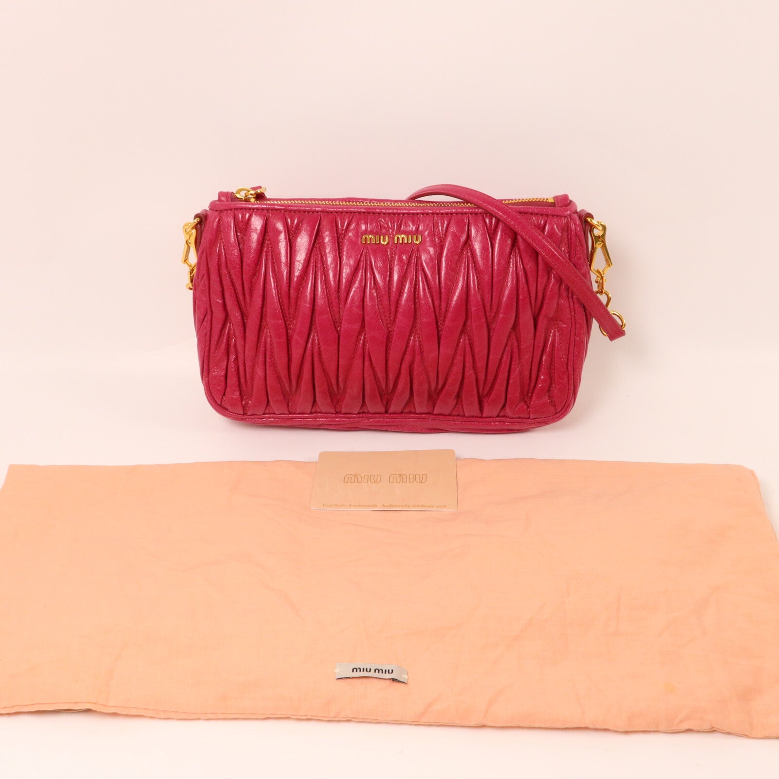 Miu Miu 牛皮皮革Shoulder Bag肩背袋