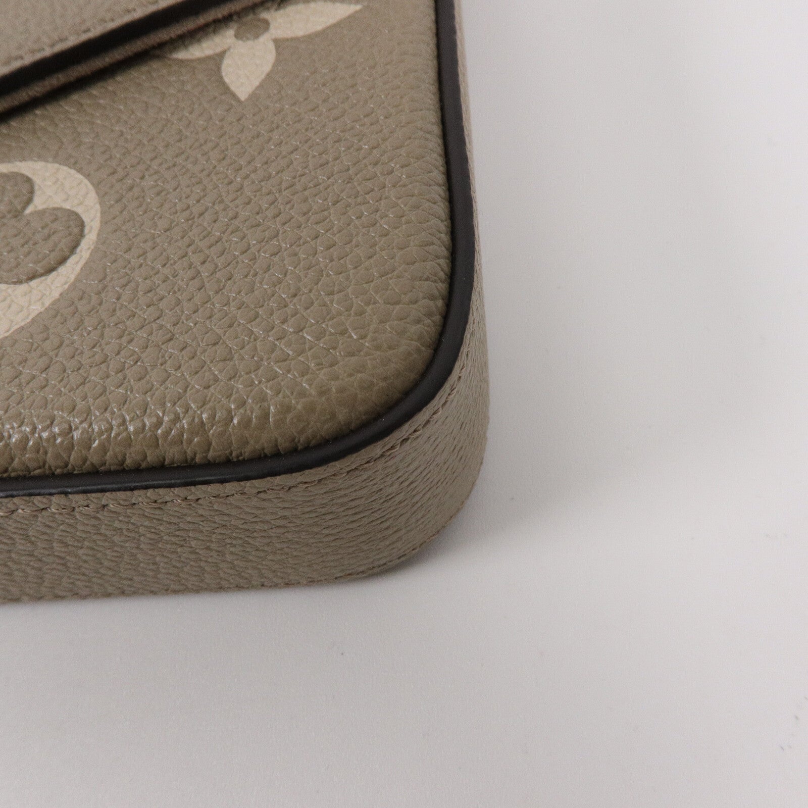 LOUIS VUITTON Monogram Empreinte Felicie Pochette鏈帶肩背袋