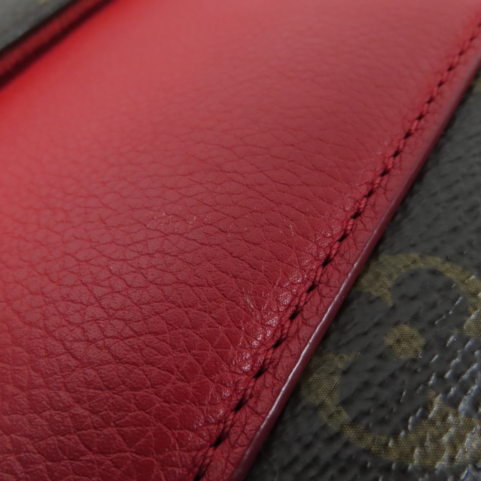 LOUIS VUITTON Monogram Victoire金扣鏈帶肩背袋