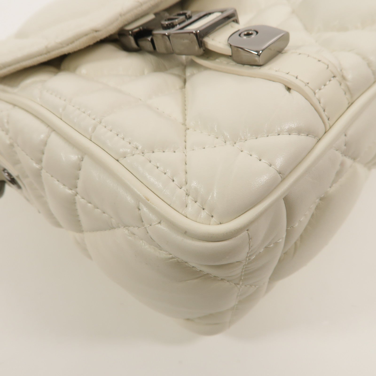Dior 羊皮皮革Small Macrocannage Diorcamp肩背袋