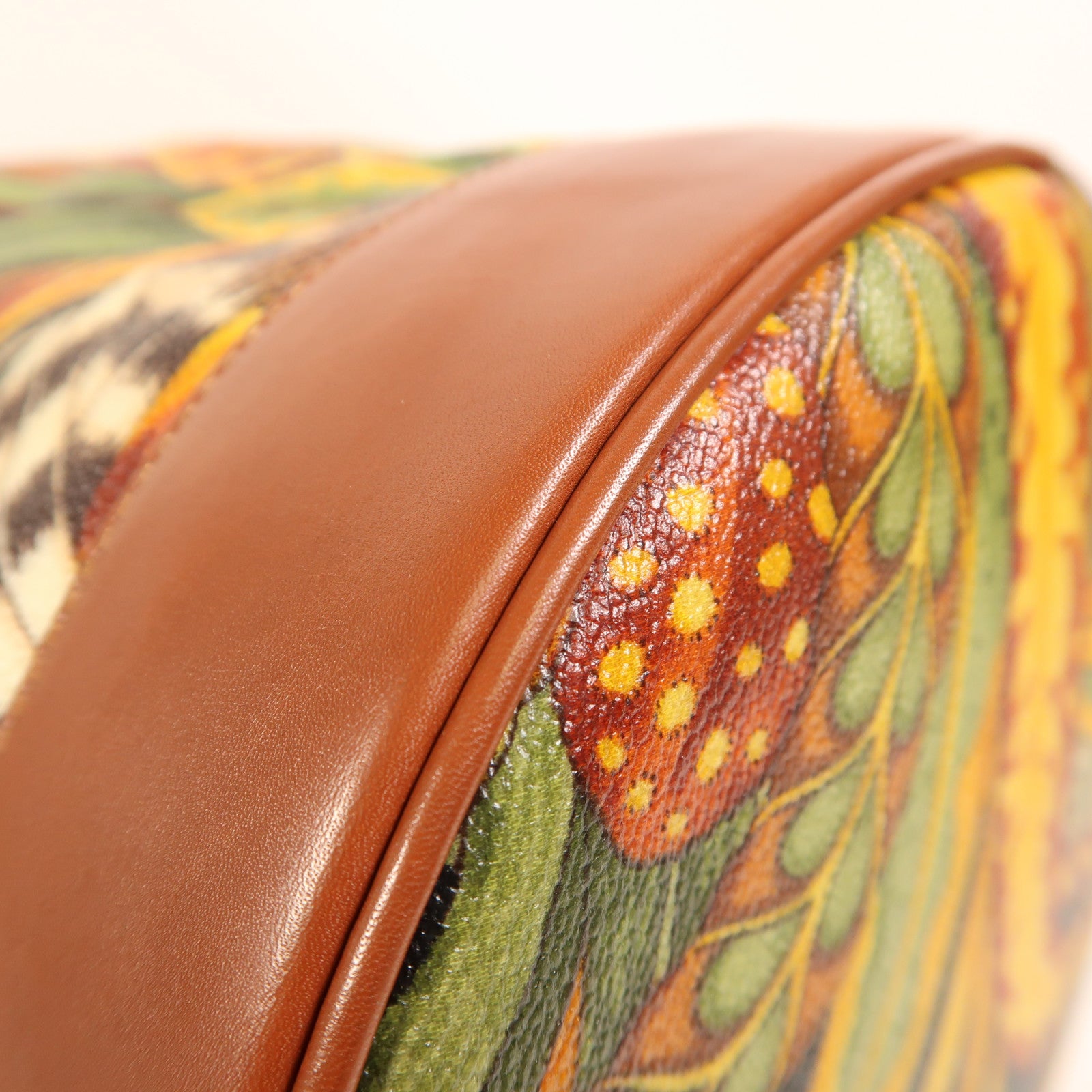 Salvatore Ferragamo 塗層帆布/牛皮皮革Rucksack金扣背包