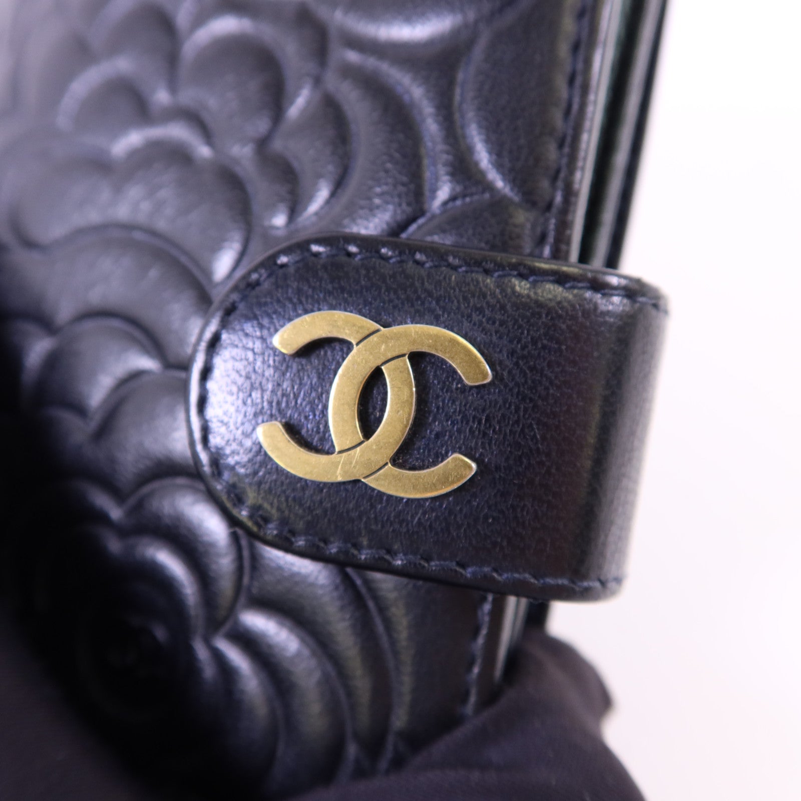 CHANEL 羊皮皮革Camellia Wallet金扣銀包