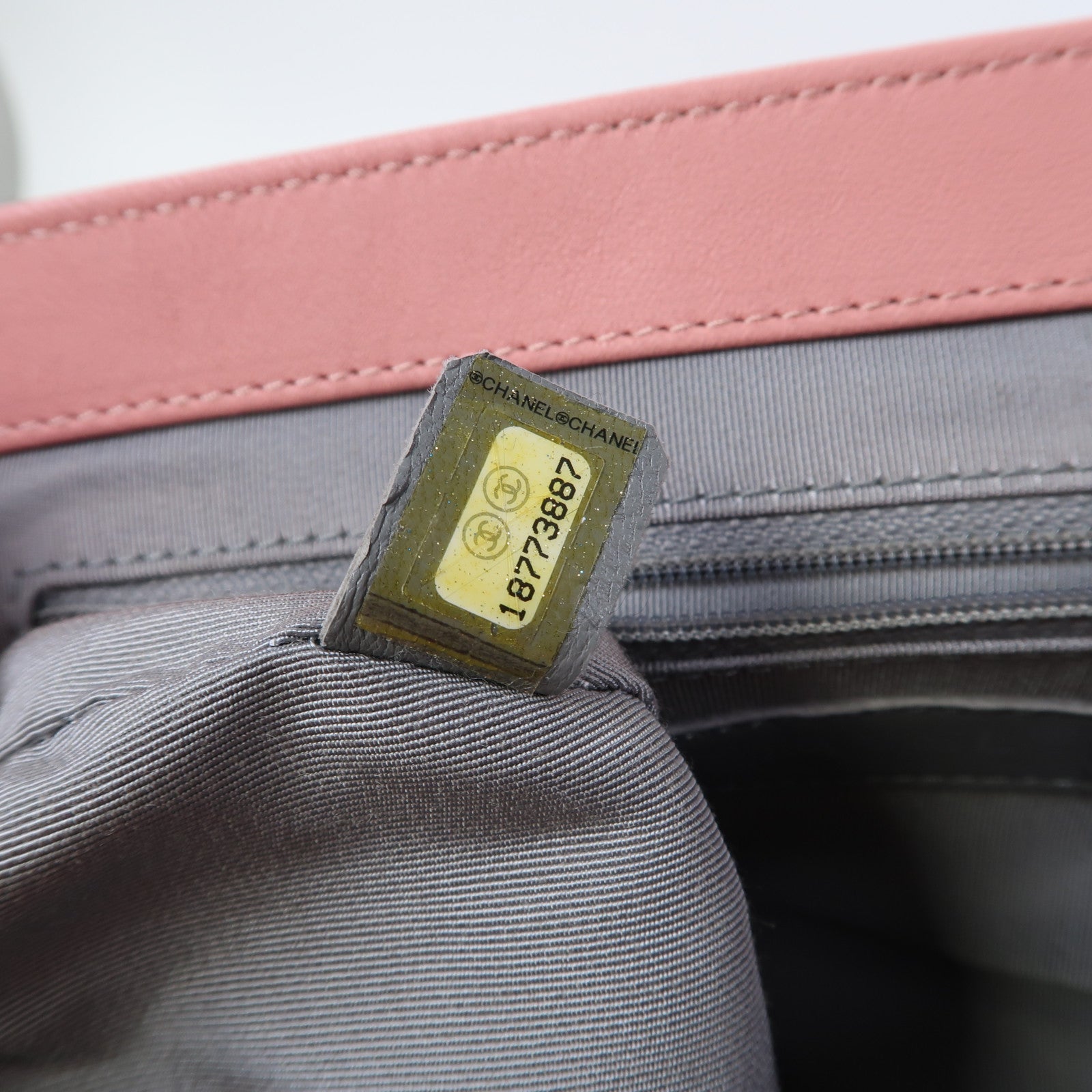 CHANEL 菱格牛皮皮革Chain Shoulder Bag銀扣鏈帶肩背袋粉紅色