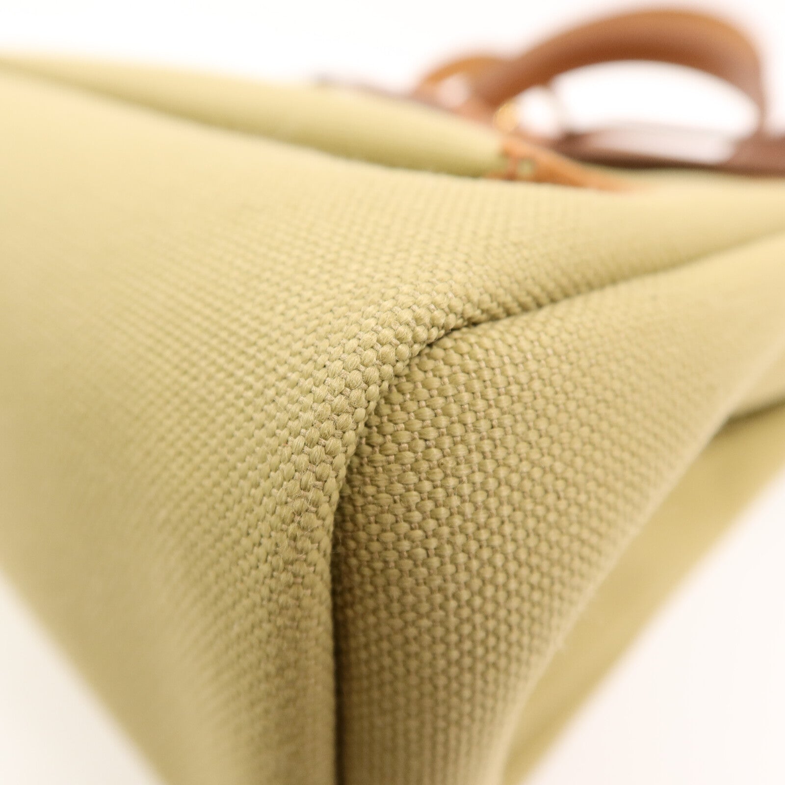 HERMES 帆布Herbag PM肩背袋Poussiere/Fauve