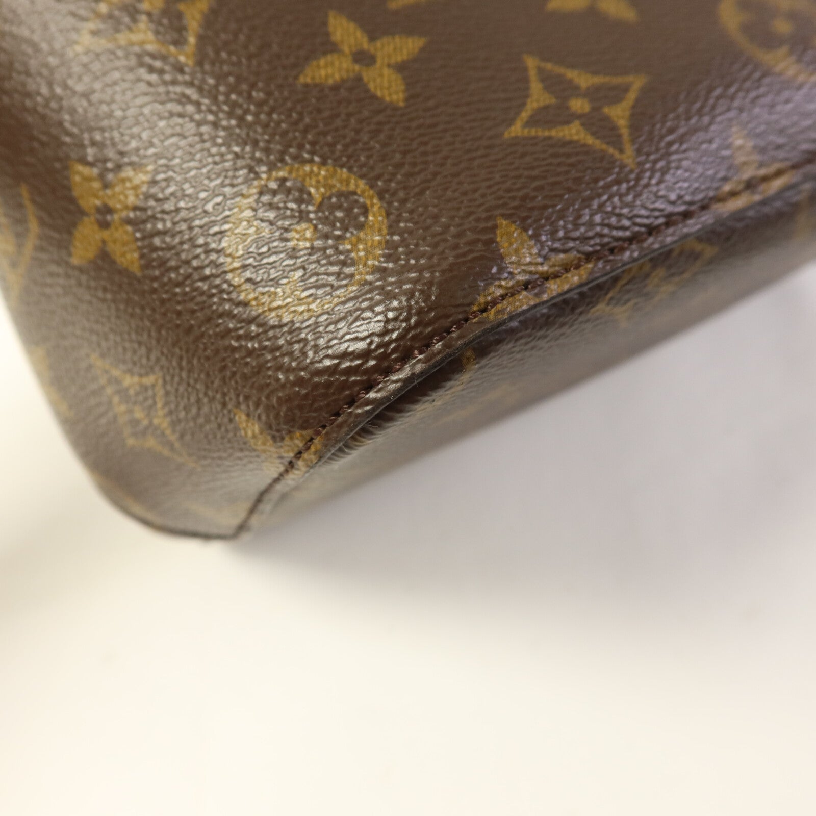 LOUIS VUITTON Monogram Neo Noe MM金扣肩背袋