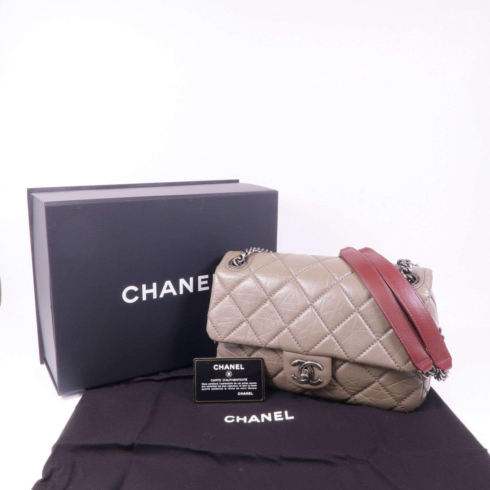 CHANEL 羊皮皮革Chain Shoulder銀扣鏈帶肩背袋