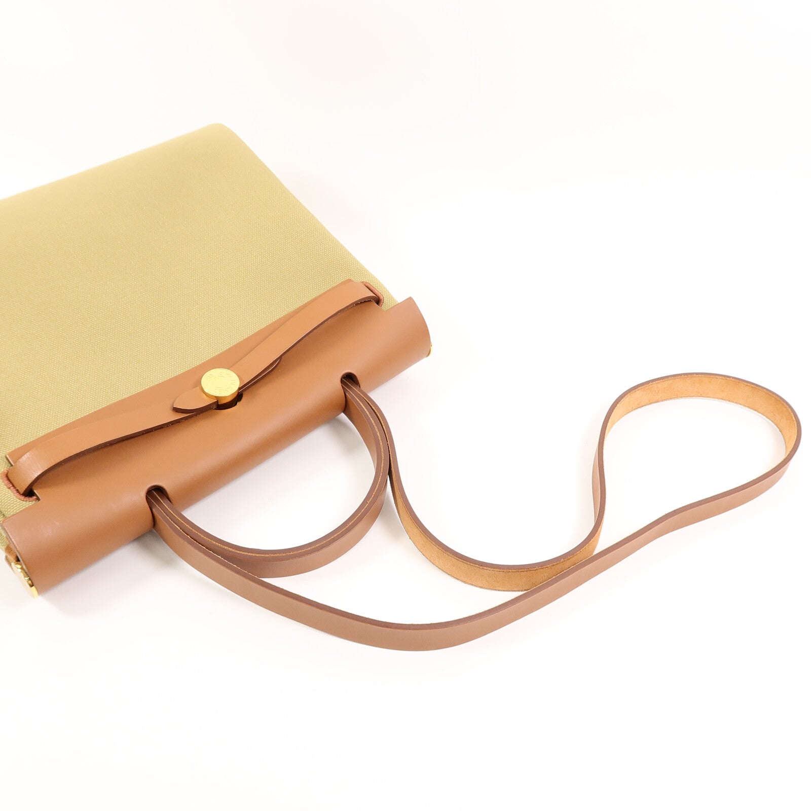 HERMES 帆布Herbag PM肩背袋Poussiere/Fauve