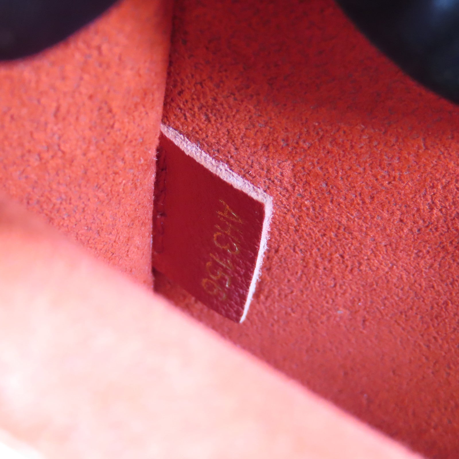 LOUIS VUITTON Monogram Victoire金扣鏈帶肩背袋