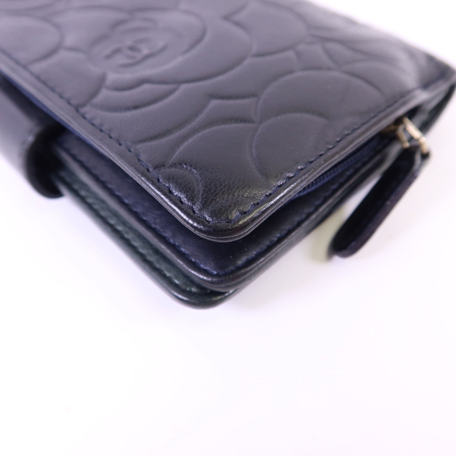 CHANEL 羊皮皮革Camellia Wallet金扣銀包