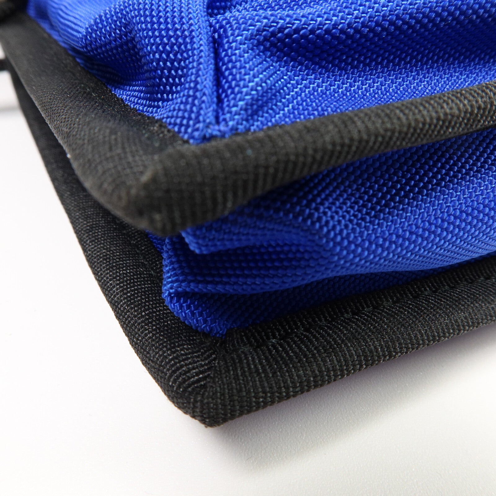 BALENCIAGA 尼龍Shoulder Bag肩背袋