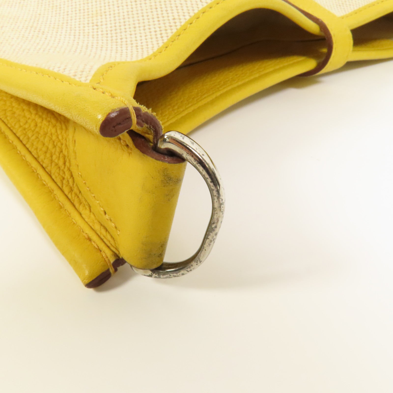 HERMES 帆布/皮革Evelyne PM銀扣肩背袋Soleil