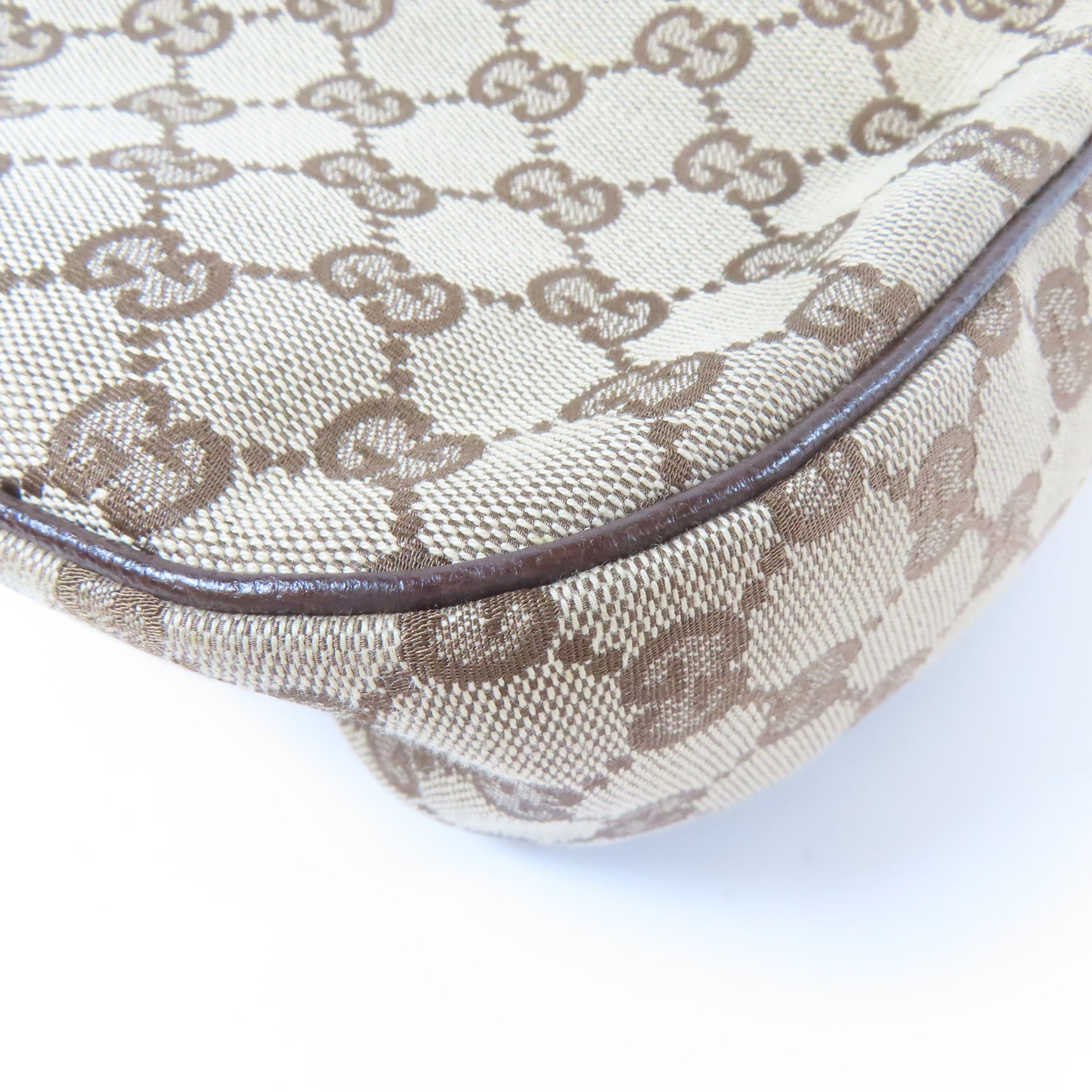 GUCCI 帆布Shoulder Bag銀扣肩背袋啡色