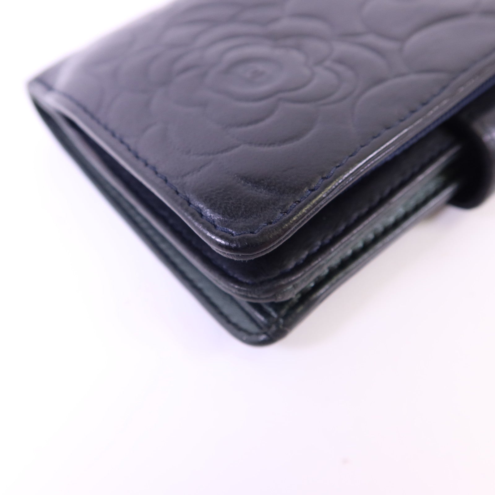 CHANEL 羊皮皮革Camellia Wallet金扣銀包