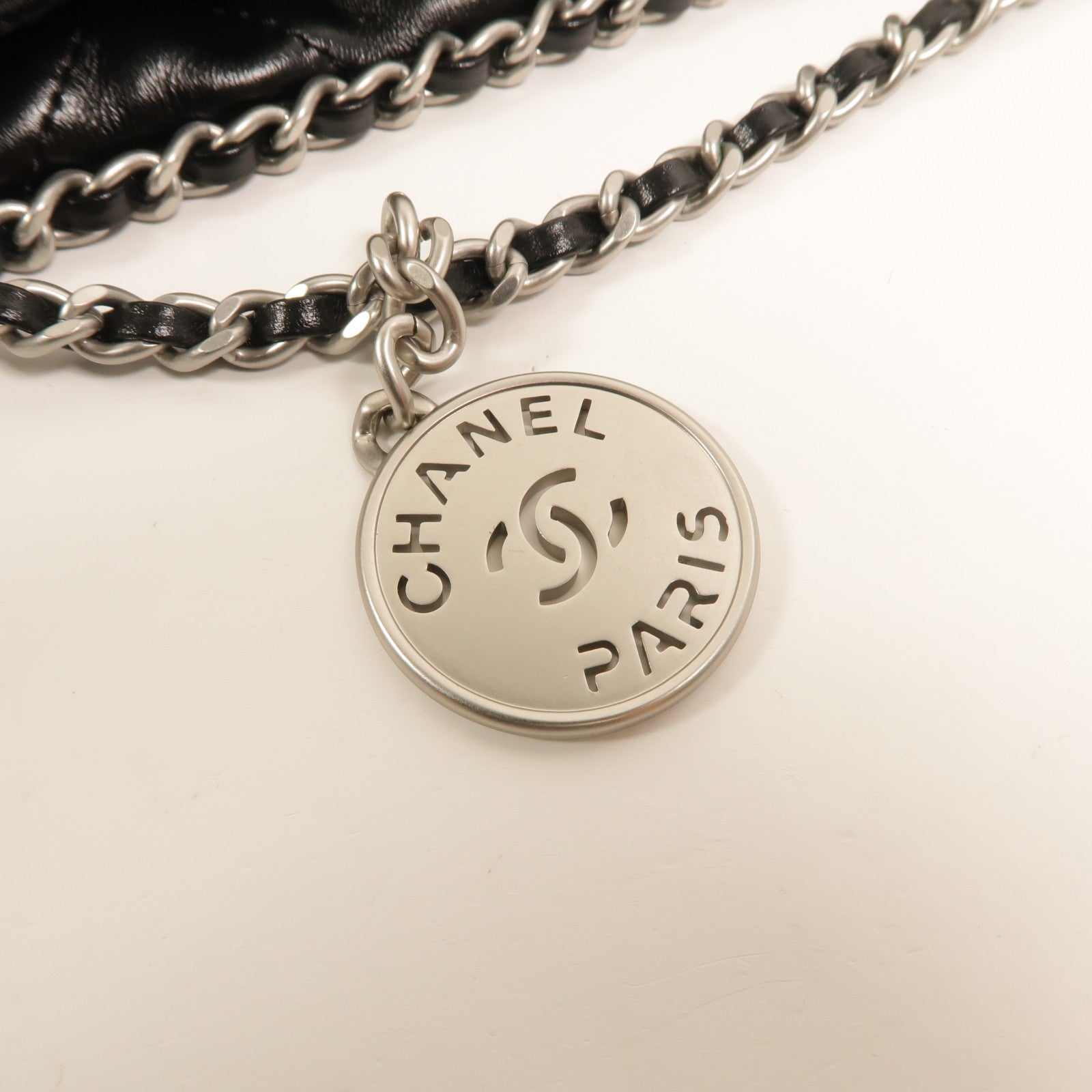 CHANEL Chanel 22 Mini鏈帶手挽肩背兩用袋