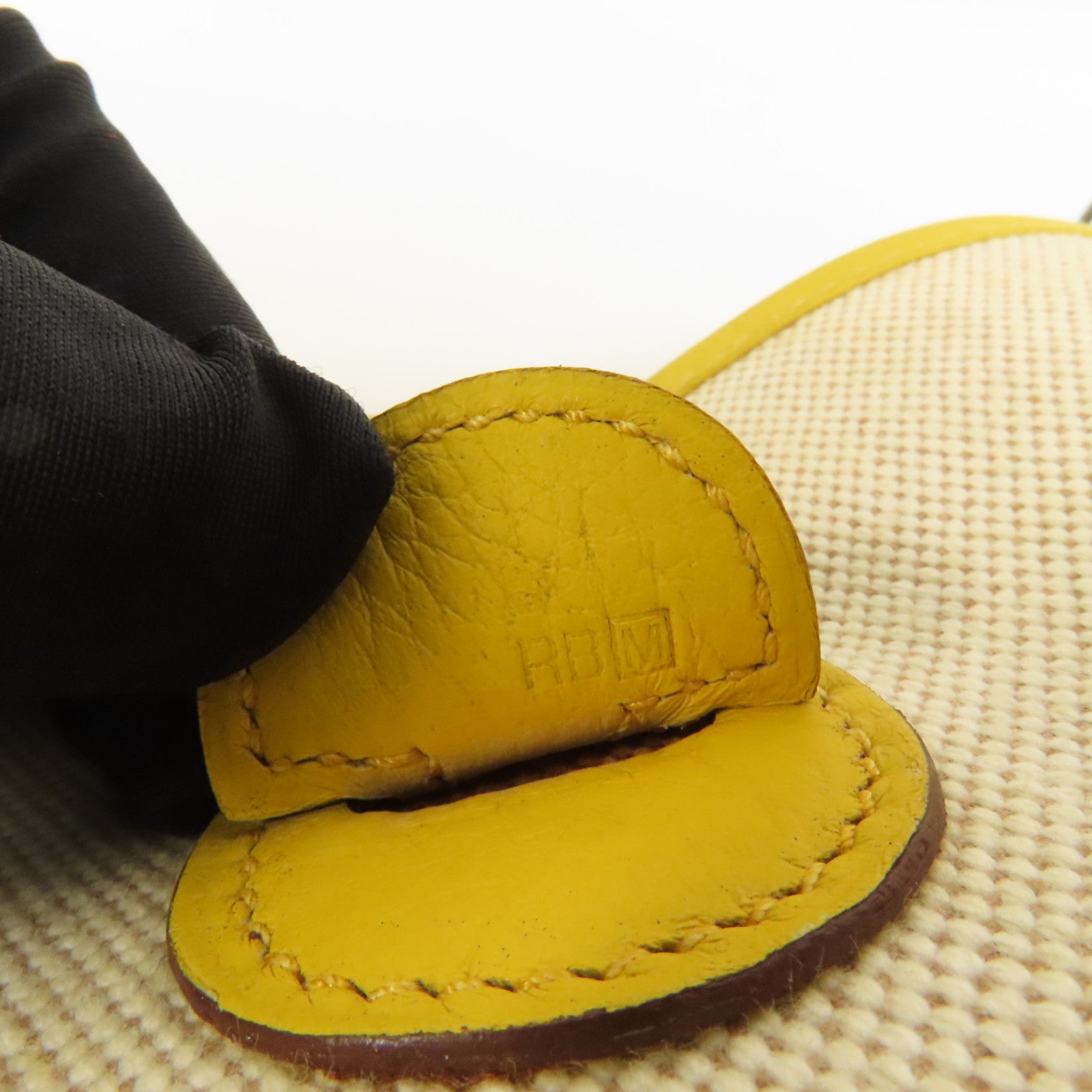 HERMES 帆布/皮革Evelyne PM銀扣肩背袋Soleil